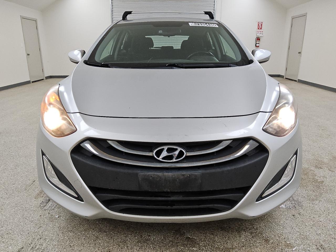 2013 Hyundai Elantra Gt Base Silver vin: KMHD35LE6DU124491 Damage: Left Head Lamp, Faded, Acceptable