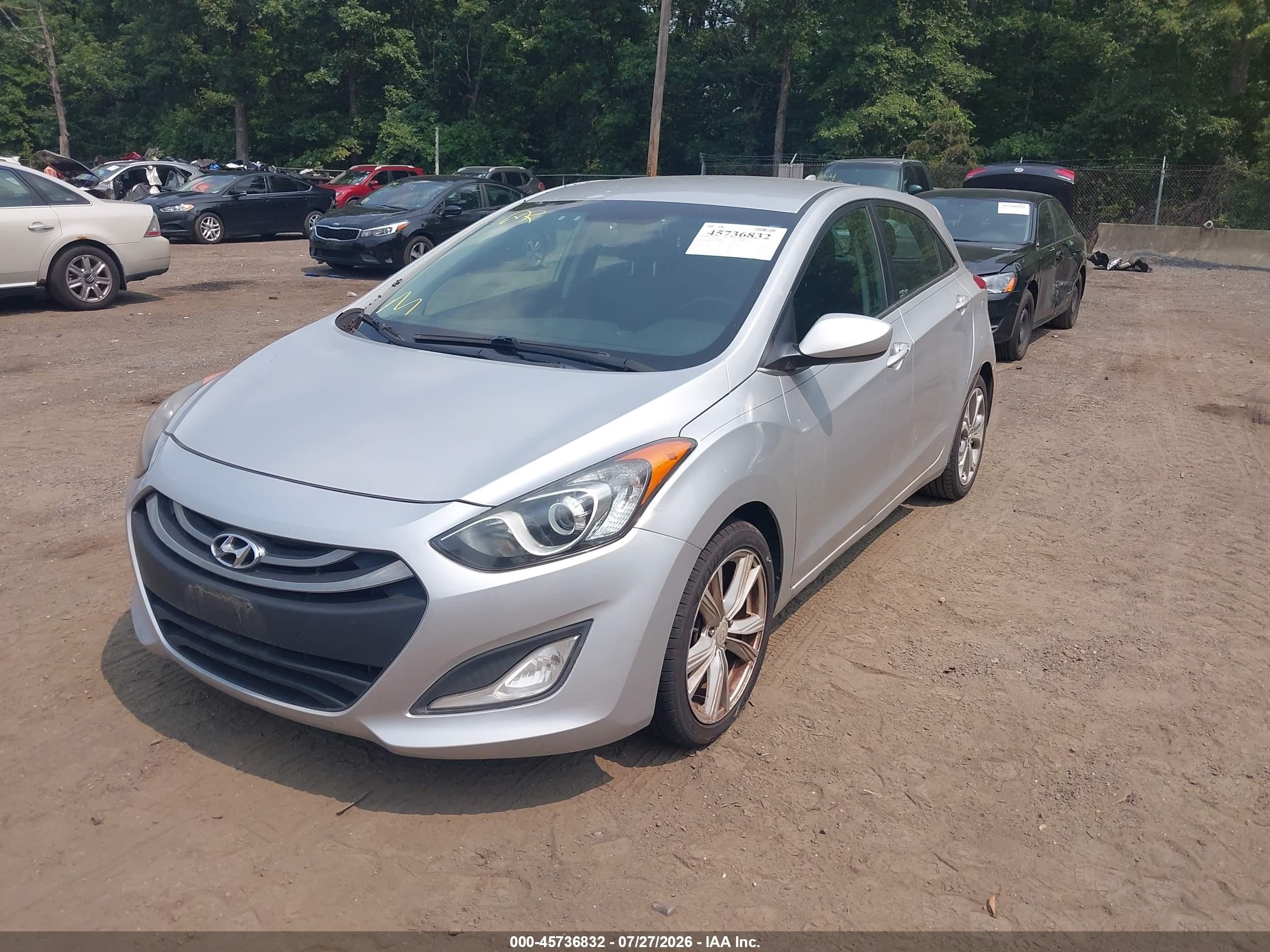 2013 Hyundai Elantra Gt   Silver vin: KMHD35LE6DU124944