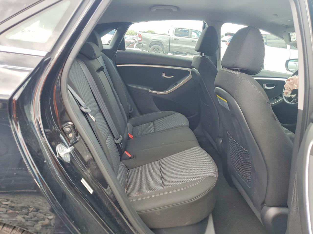 2013 Hyundai Elantra Gt Base Black vin: KMHD35LE6DU146748