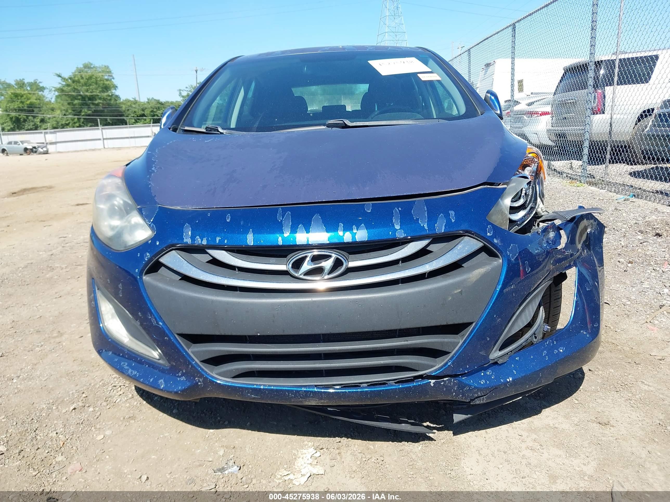 2013 Hyundai Elantra Gt Blue vin: KMHD35LE7DU036338
