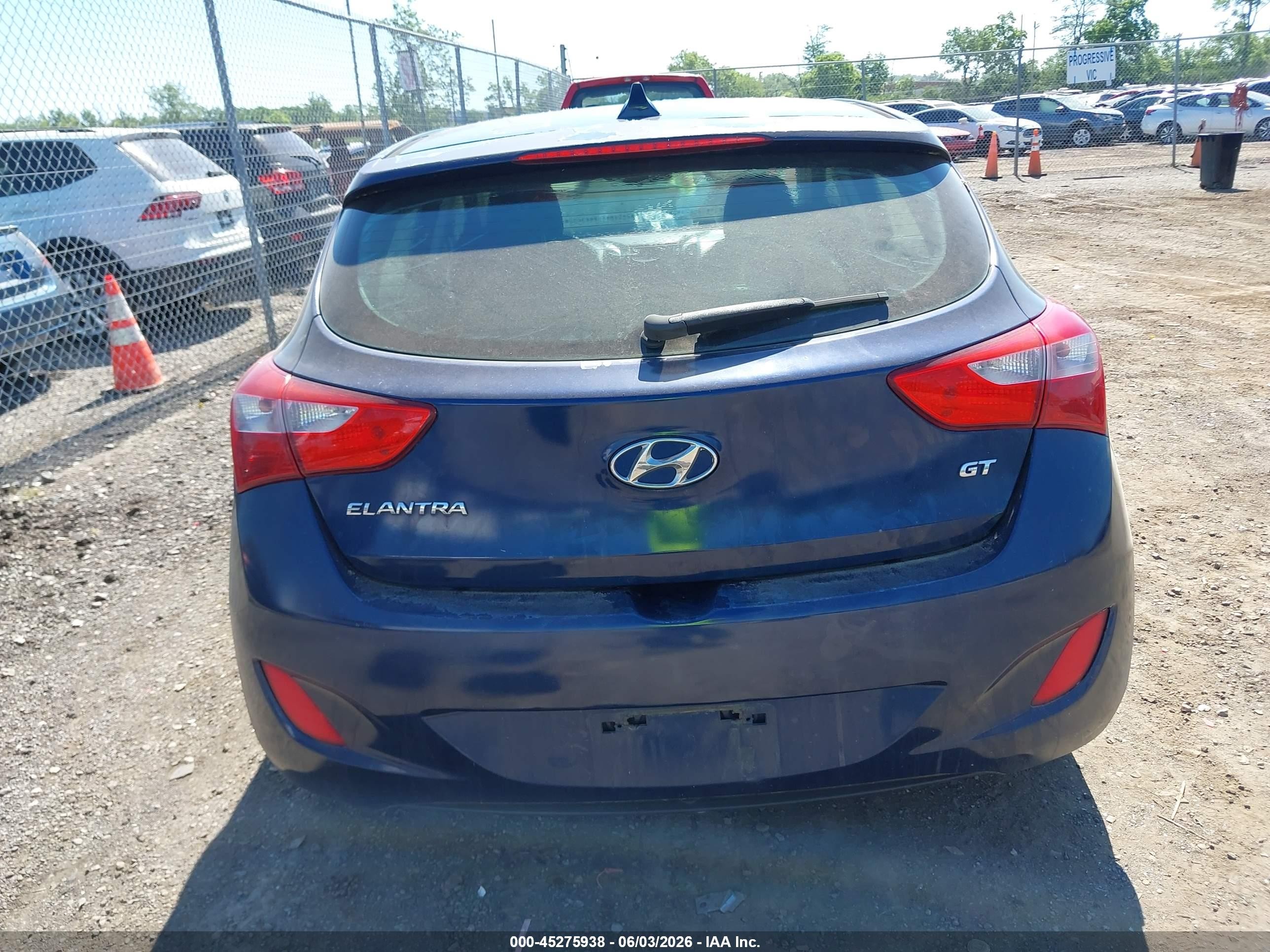 2013 Hyundai Elantra Gt Blue vin: KMHD35LE7DU036338