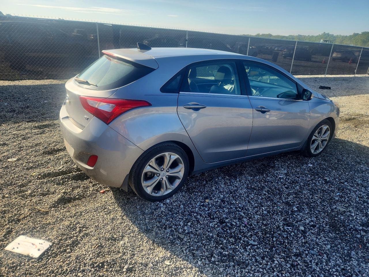 2013 Hyundai Elantra Gt Base Gray vin: KMHD35LE7DU037084