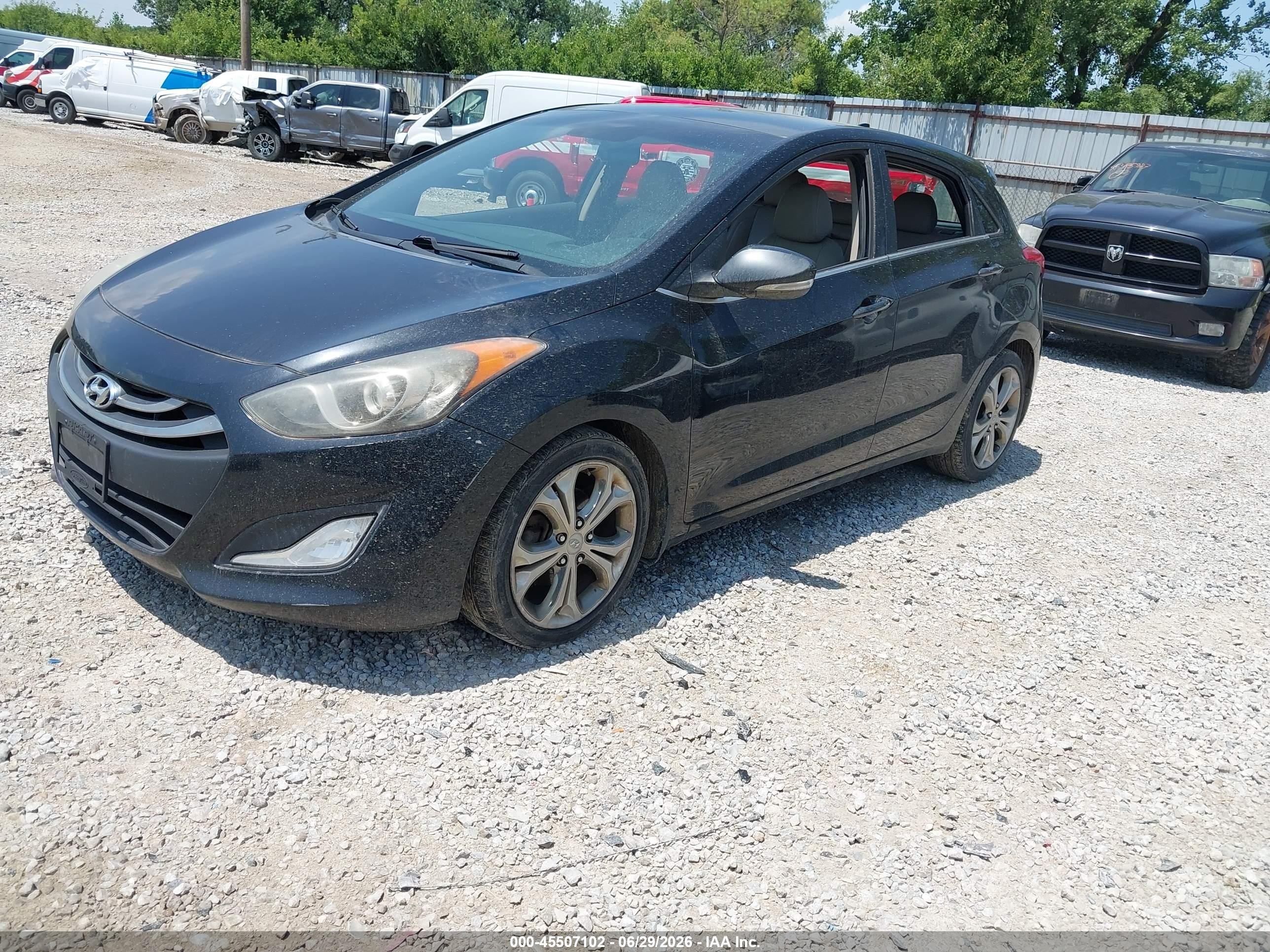 2013 Hyundai Elantra Gt   Black vin: KMHD35LE7DU054189