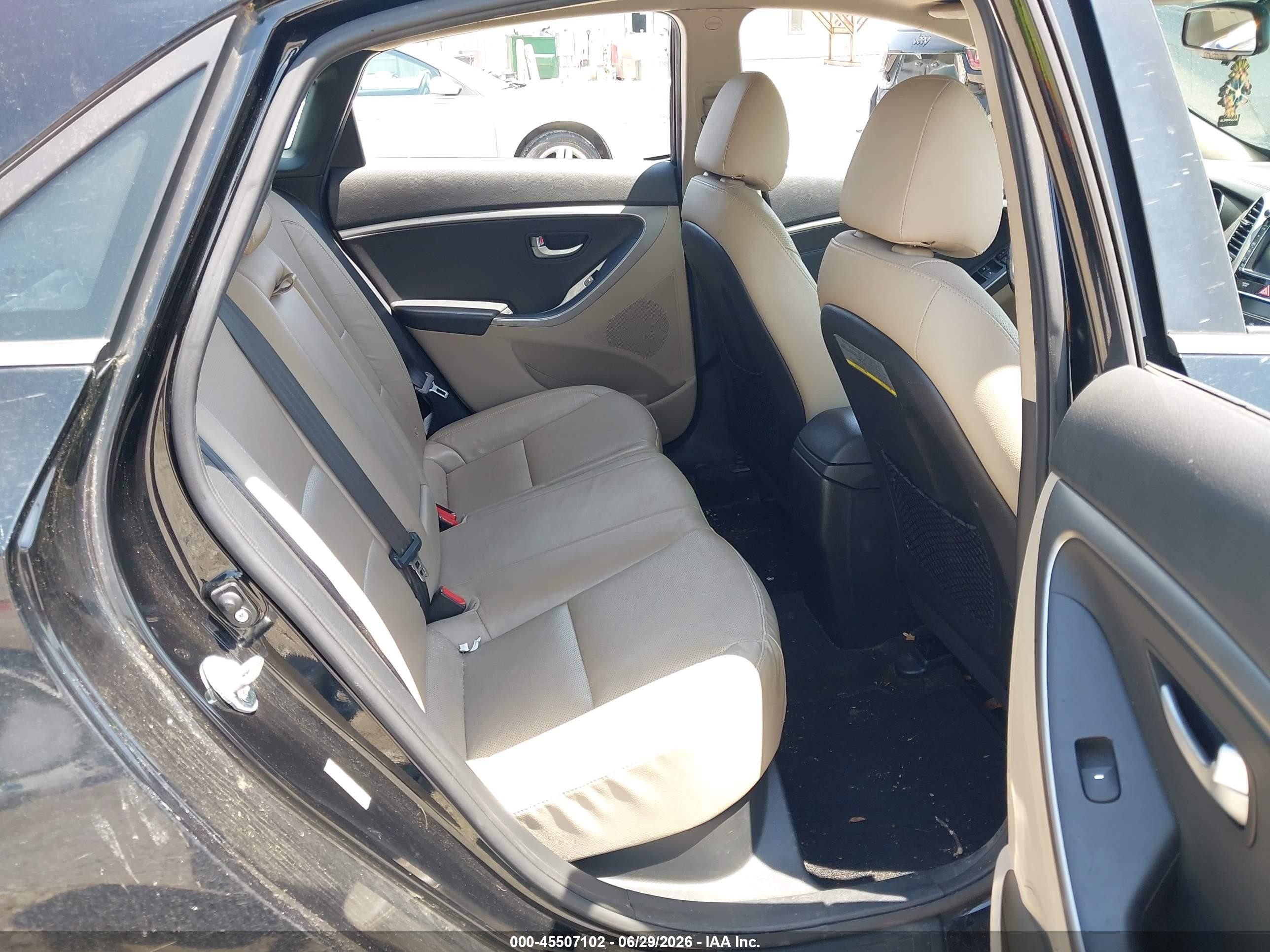 2013 Hyundai Elantra Gt   Black vin: KMHD35LE7DU054189