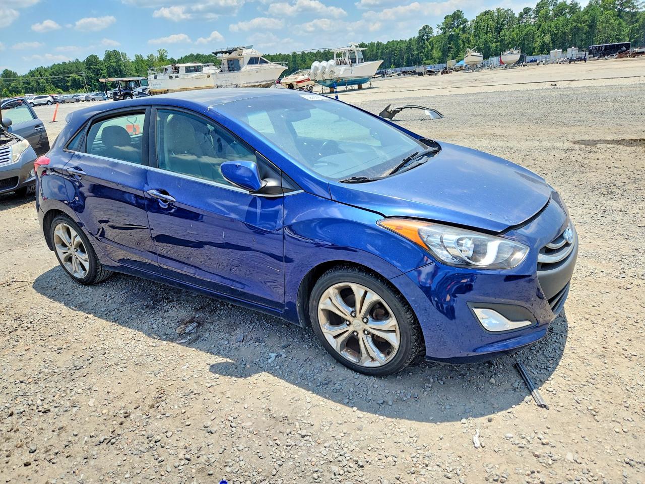 2013 Hyundai Elantra Gt Base Blue vin: KMHD35LE7DU056153