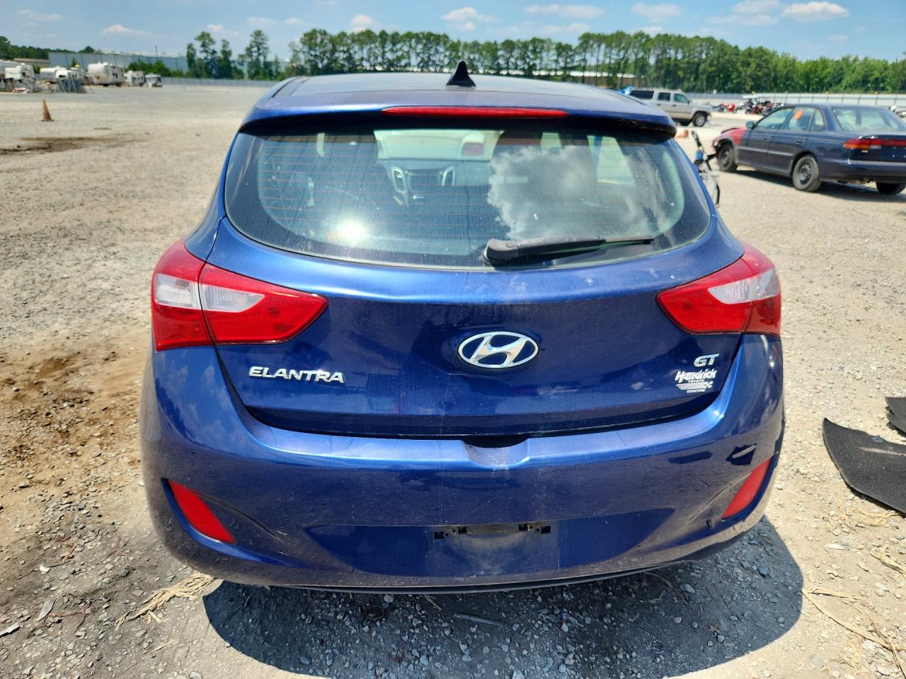 2013 Hyundai Elantra Gt Base Blue vin: KMHD35LE7DU056153