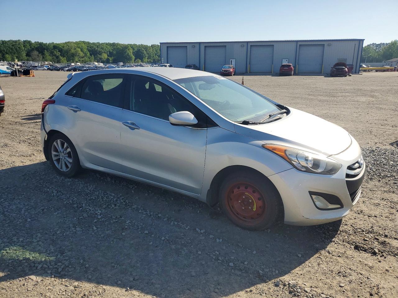 2013 Hyundai Elantra Gt Base Silver vin: KMHD35LE7DU124127