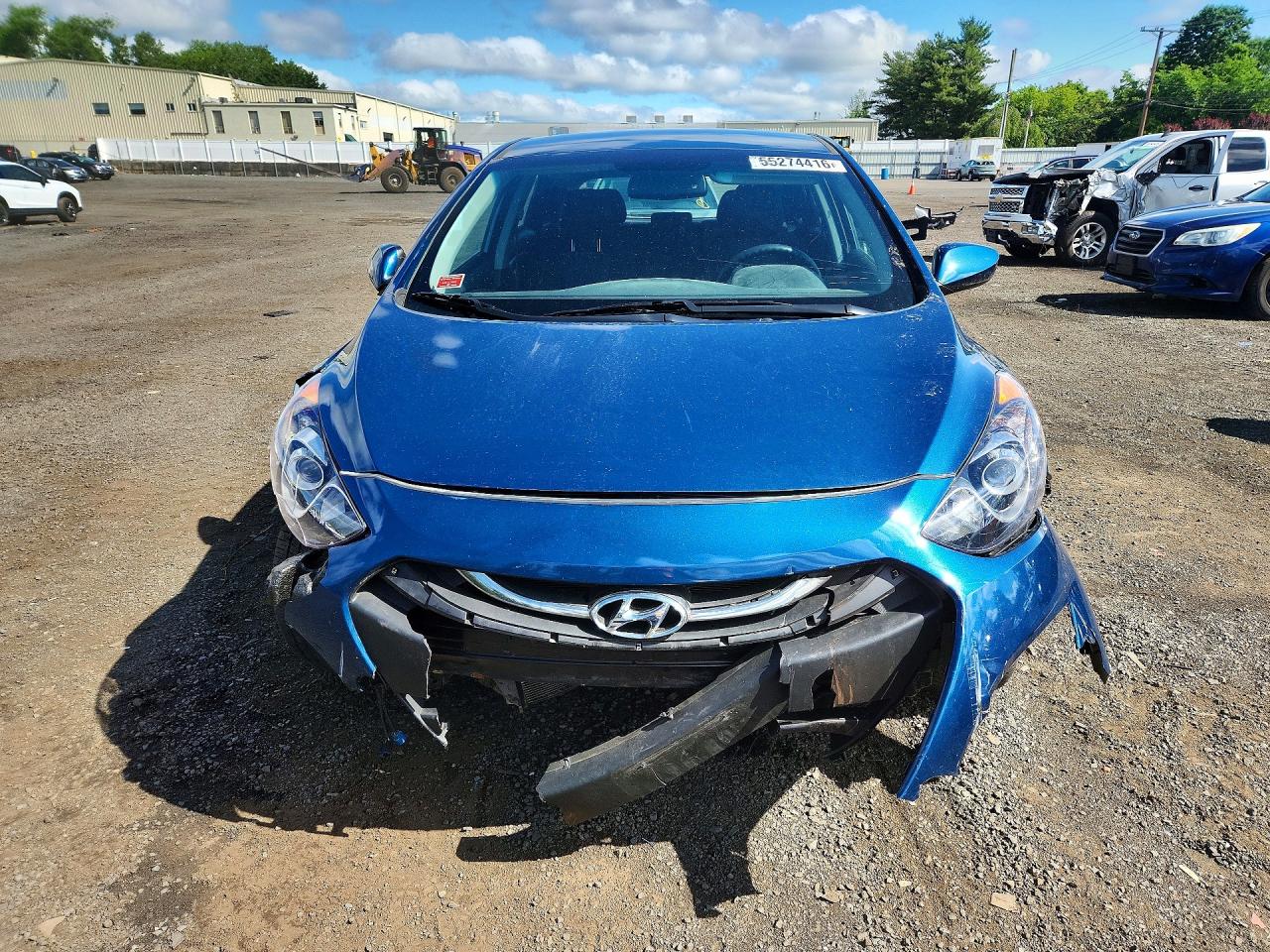 2013 Hyundai Elantra Gt Base Blue vin: KMHD35LE7DU136830