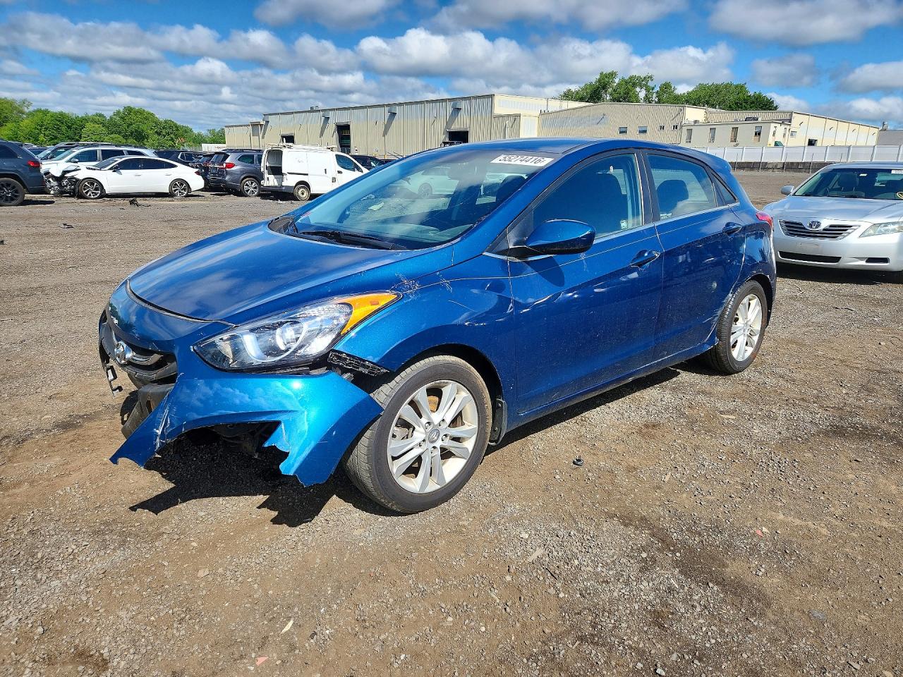 2013 Hyundai Elantra Gt Base Blue vin: KMHD35LE7DU136830