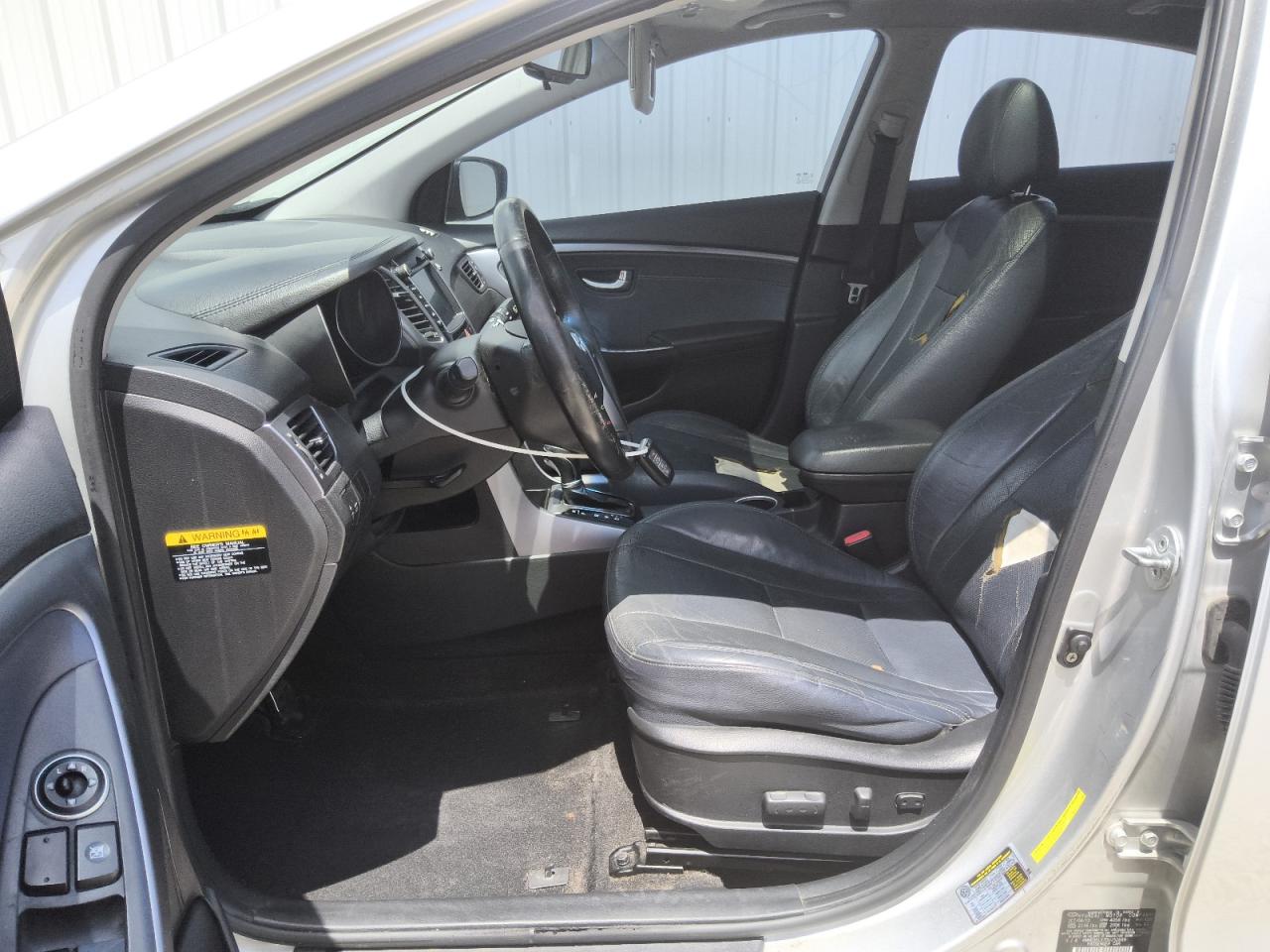 2013 Hyundai Elantra Gt Base Серебряный vin: KMHD35LE7DU152669 Damage: Steering Column, Worn, Replacement Required