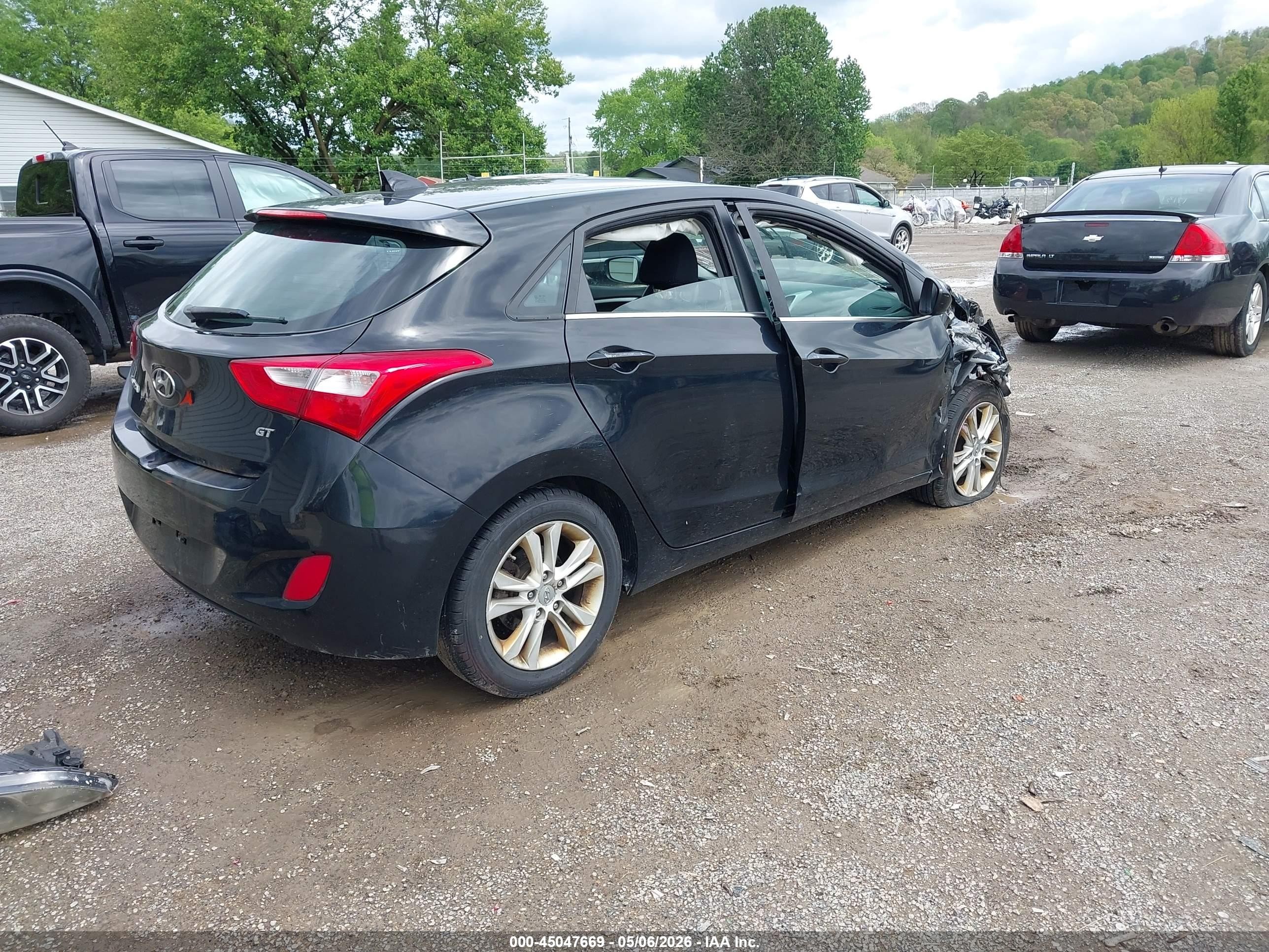 2013 Hyundai Elantra Gt   Черный vin: KMHD35LE8DU026269