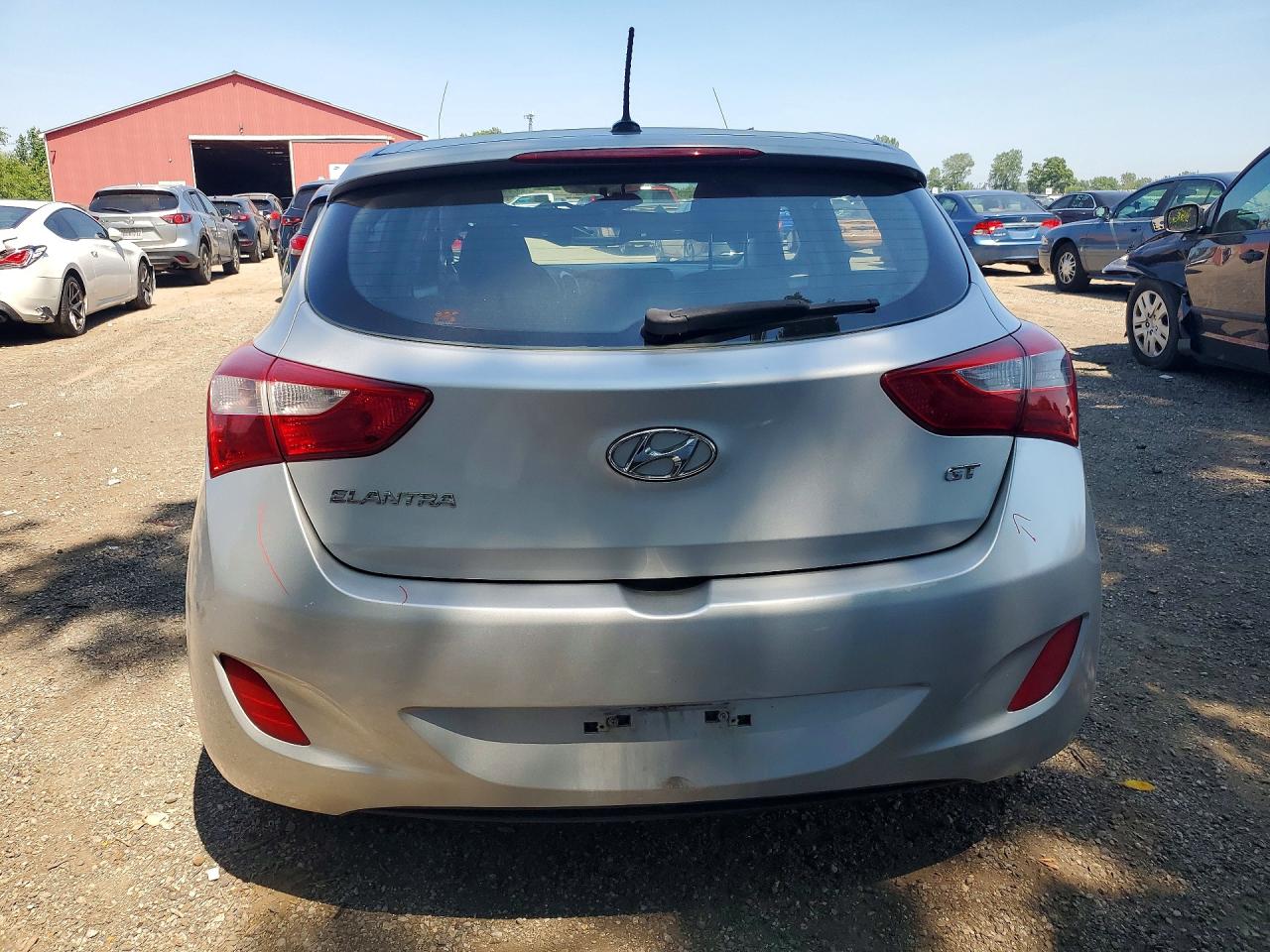 2013 Hyundai Elantra Gt Base Silver vin: KMHD35LE8DU034405