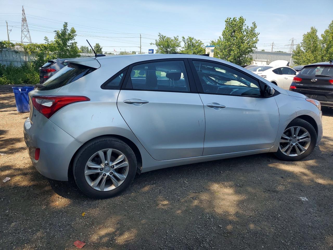 2013 Hyundai Elantra Gt Base Silver vin: KMHD35LE8DU034405