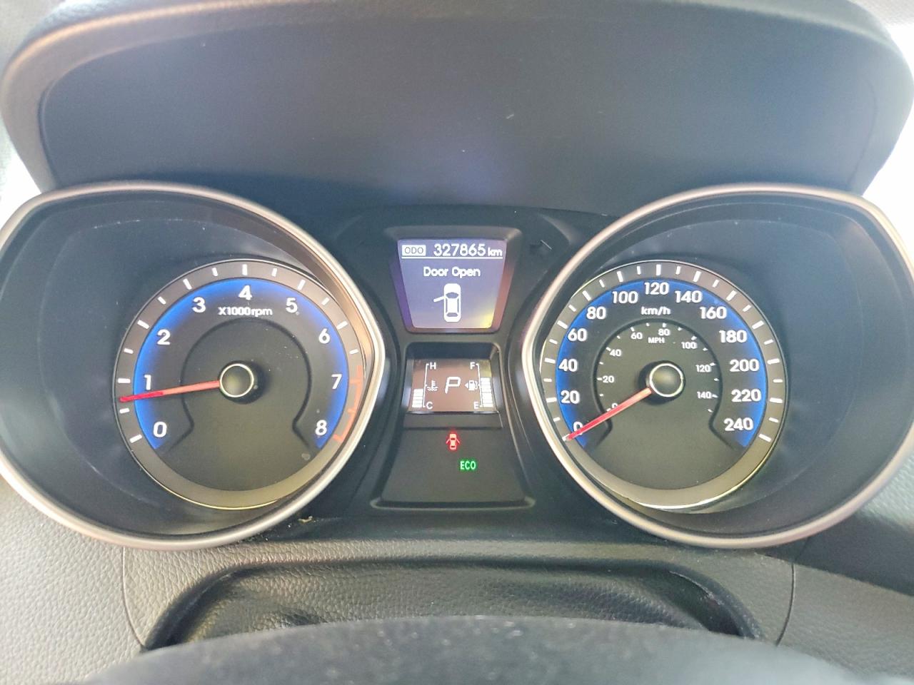 2013 Hyundai Elantra Gt Base Silver vin: KMHD35LE8DU034405