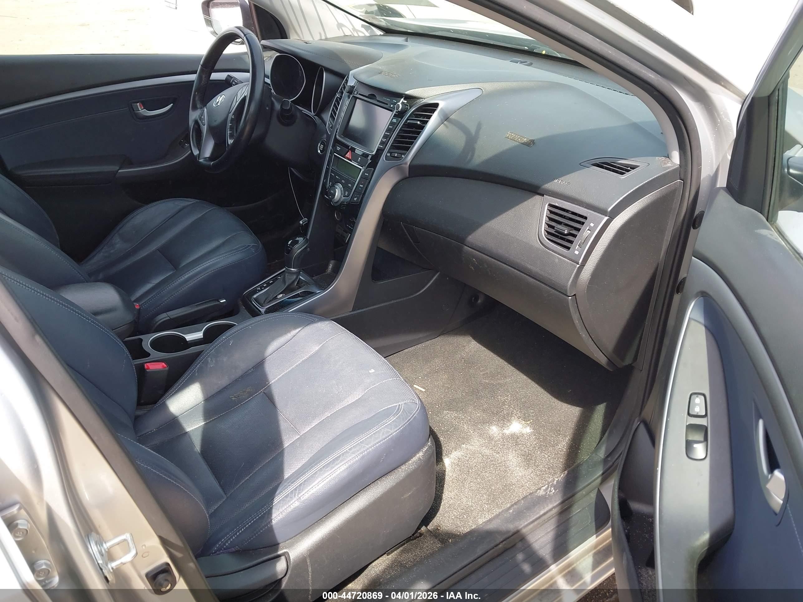 2013 Hyundai Elantra Gt Base W/blue Silver vin: KMHD35LE8DU034517