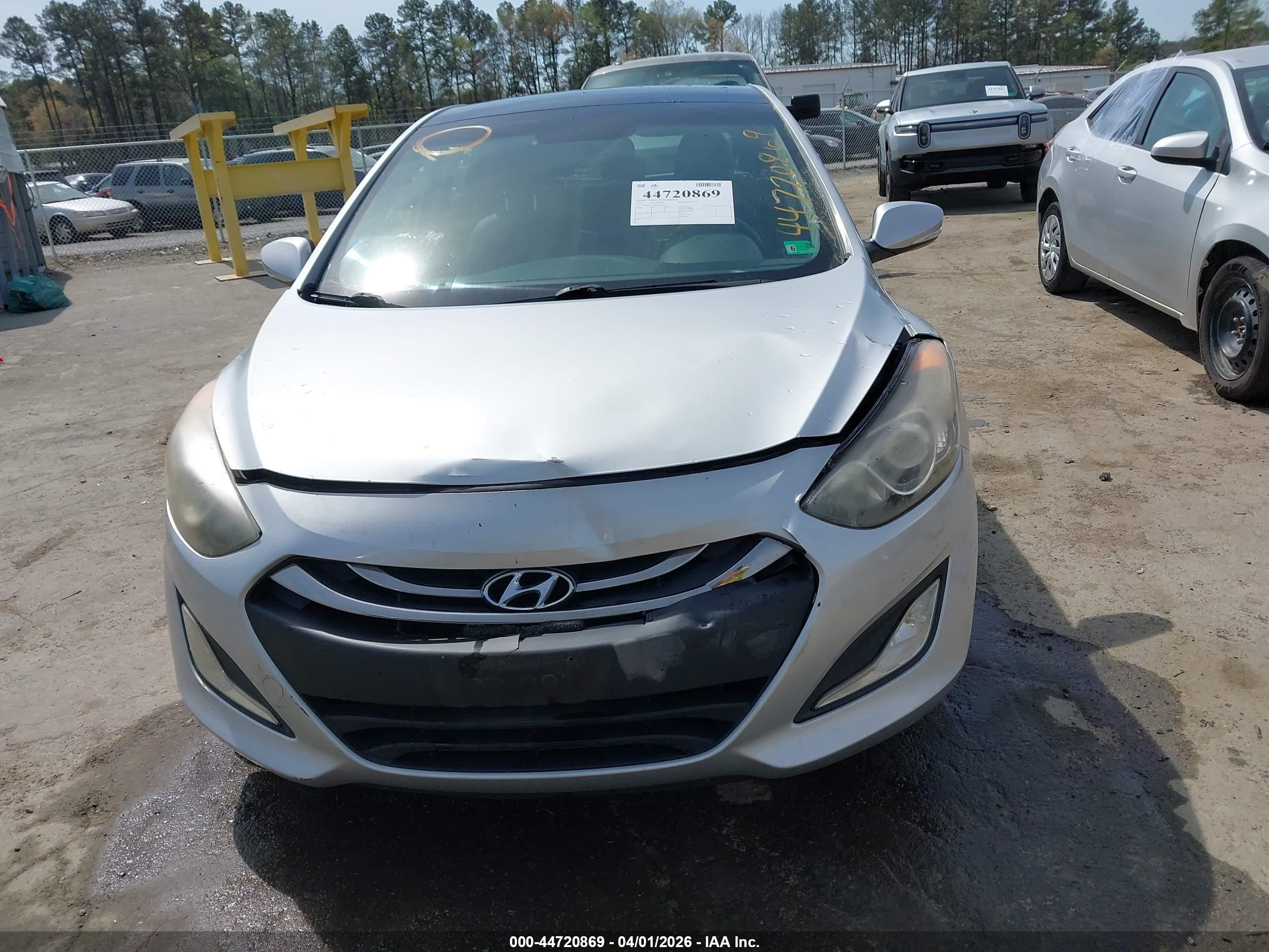 2013 Hyundai Elantra Gt Base W/blue Silver vin: KMHD35LE8DU034517