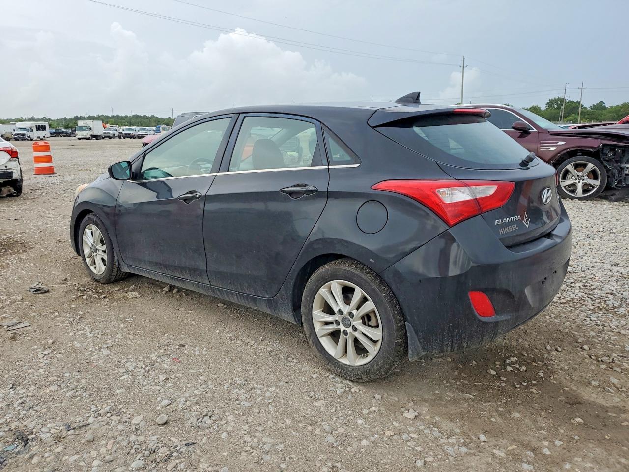 2013 Hyundai Elantra Gt Черный vin: KMHD35LE8DU040012
