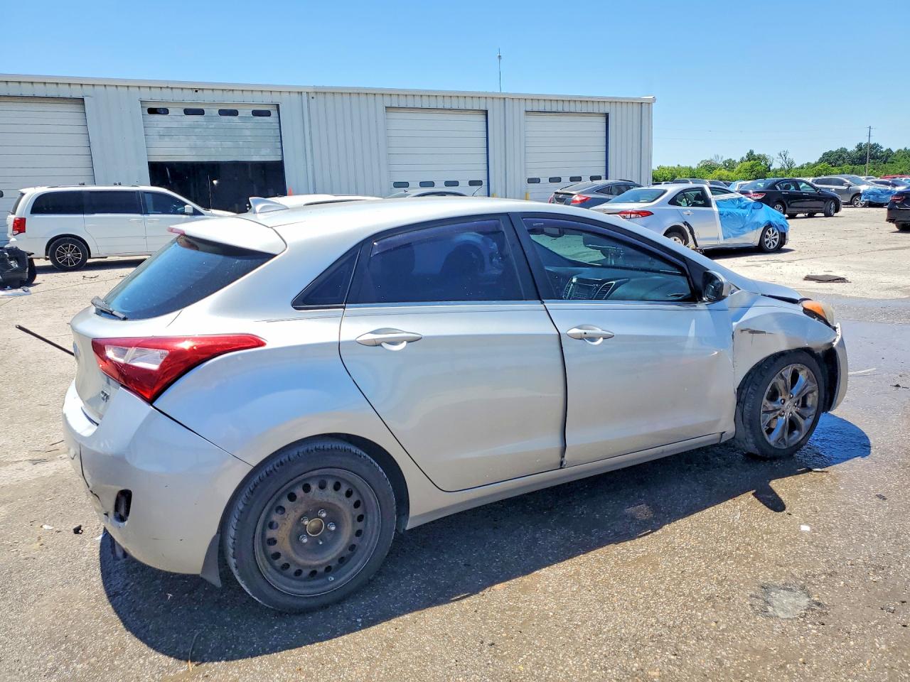2013 Hyundai Elantra Gt Base Silver vin: KMHD35LE8DU044691