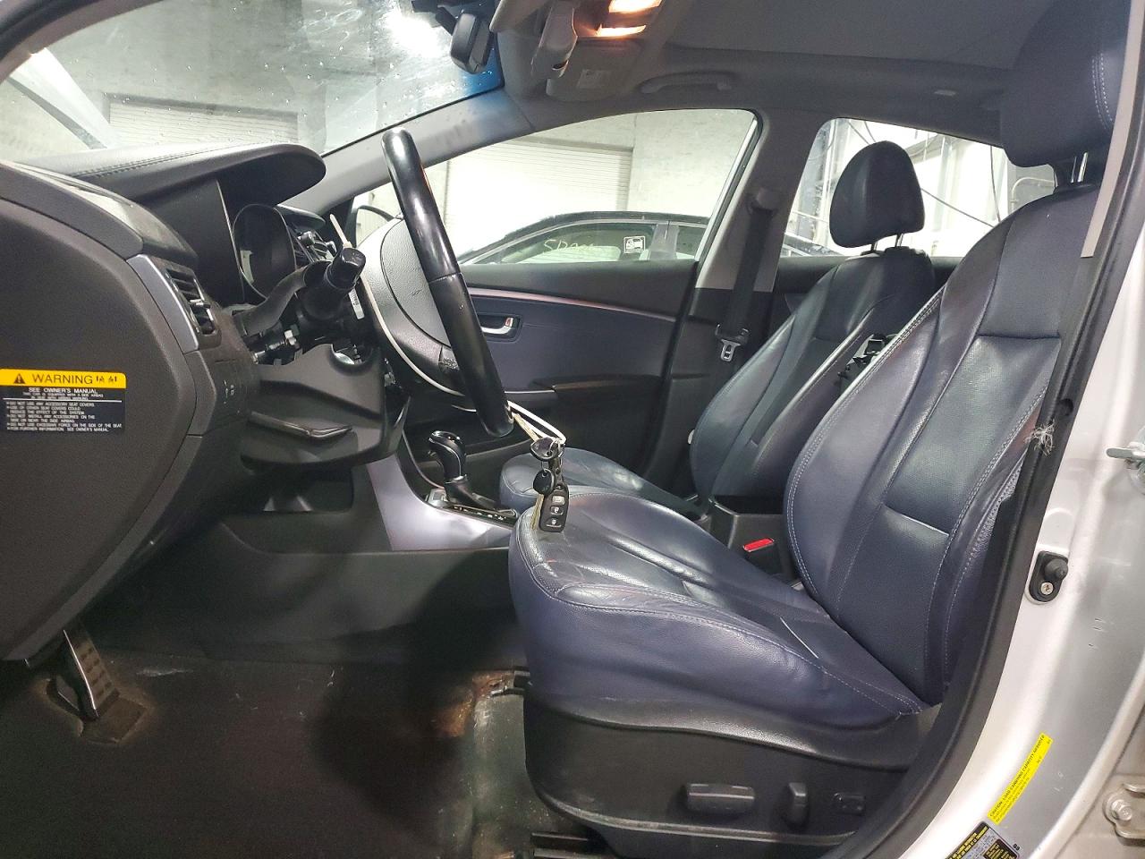 2013 Hyundai Elantra Gt Base Gold vin: KMHD35LE8DU059174