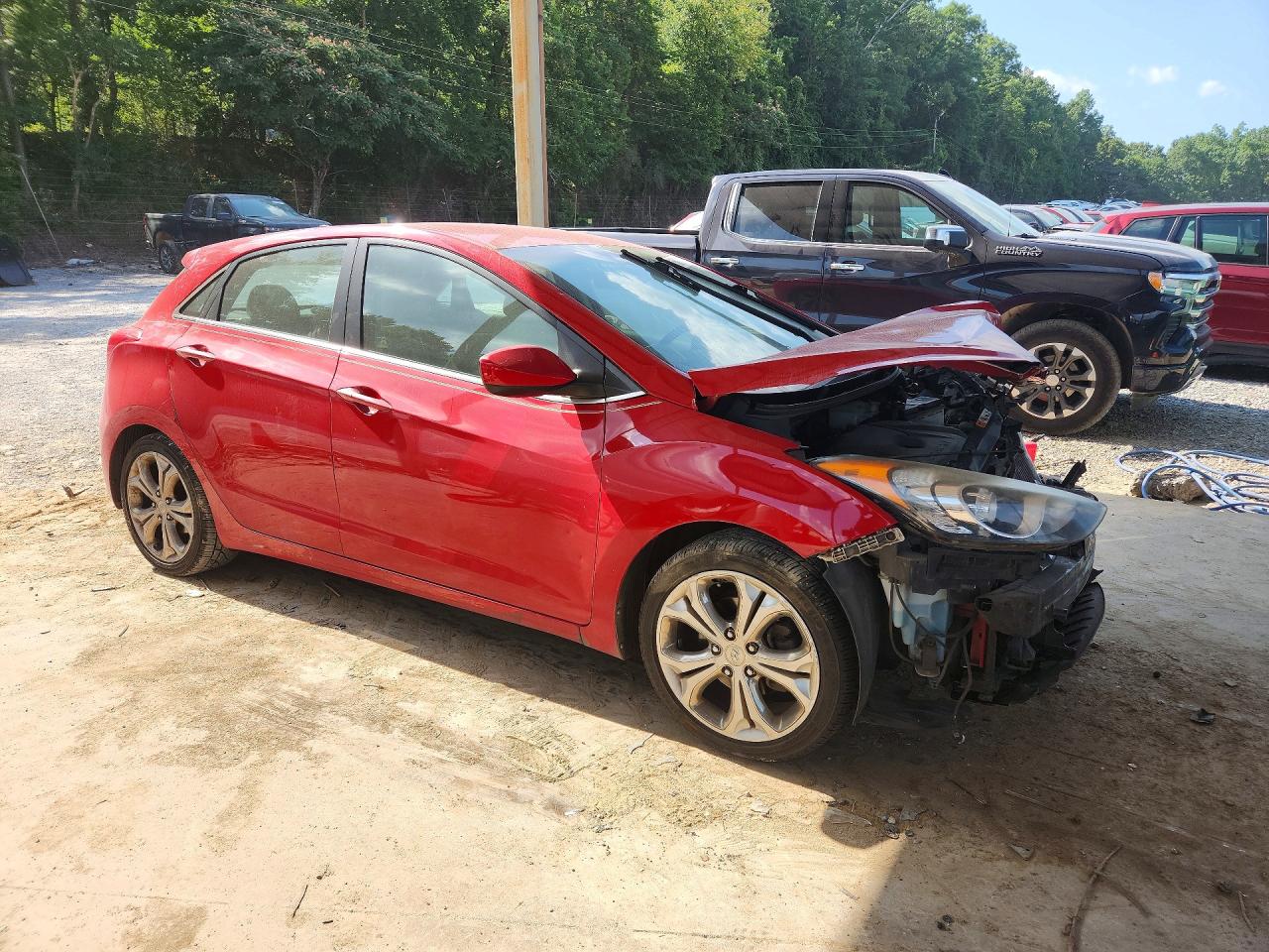 2013 Hyundai Elantra Gt Base Red vin: KMHD35LE8DU087489