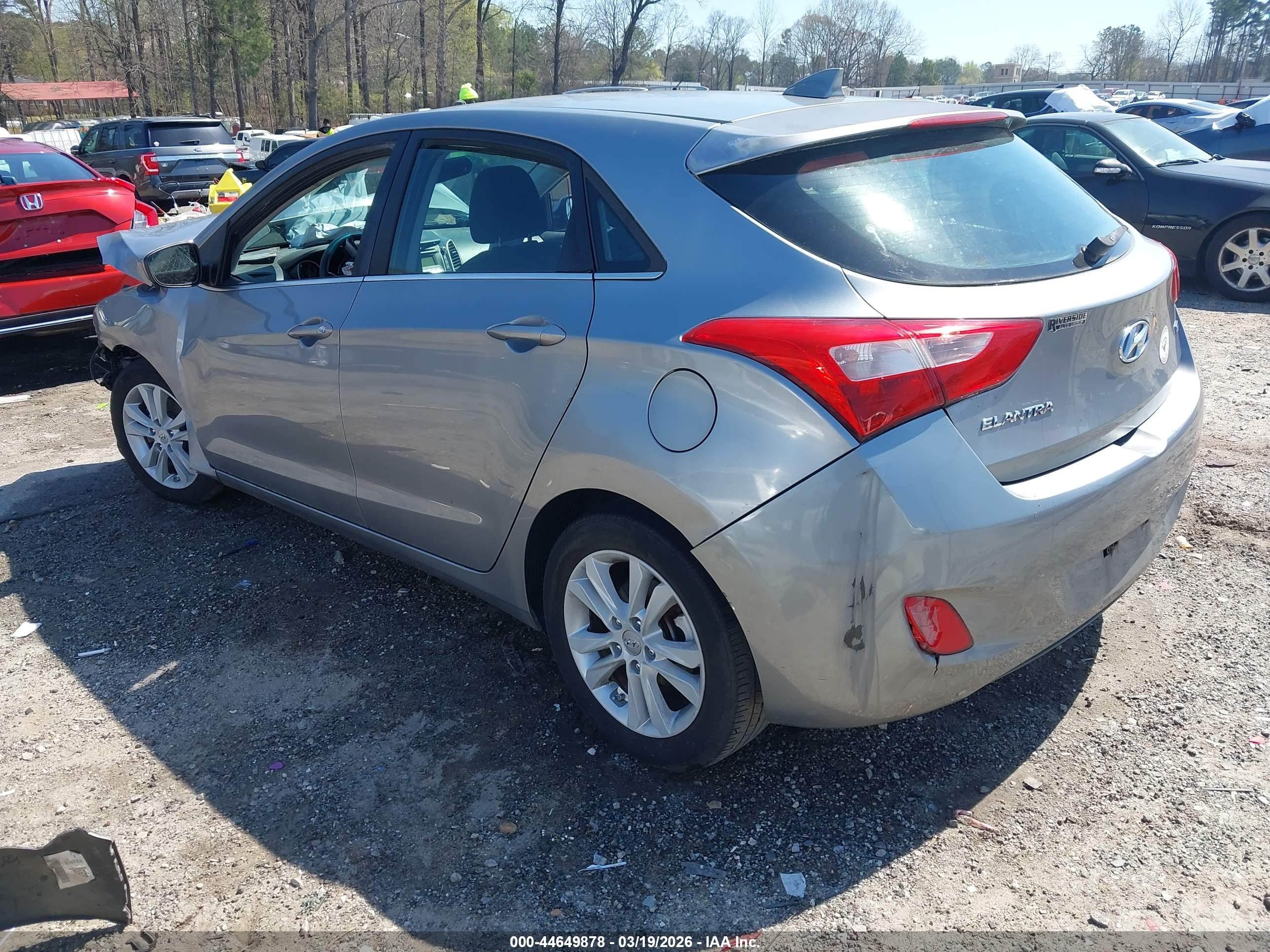 2013 Hyundai Elantra Gt   Gray vin: KMHD35LE8DU090229