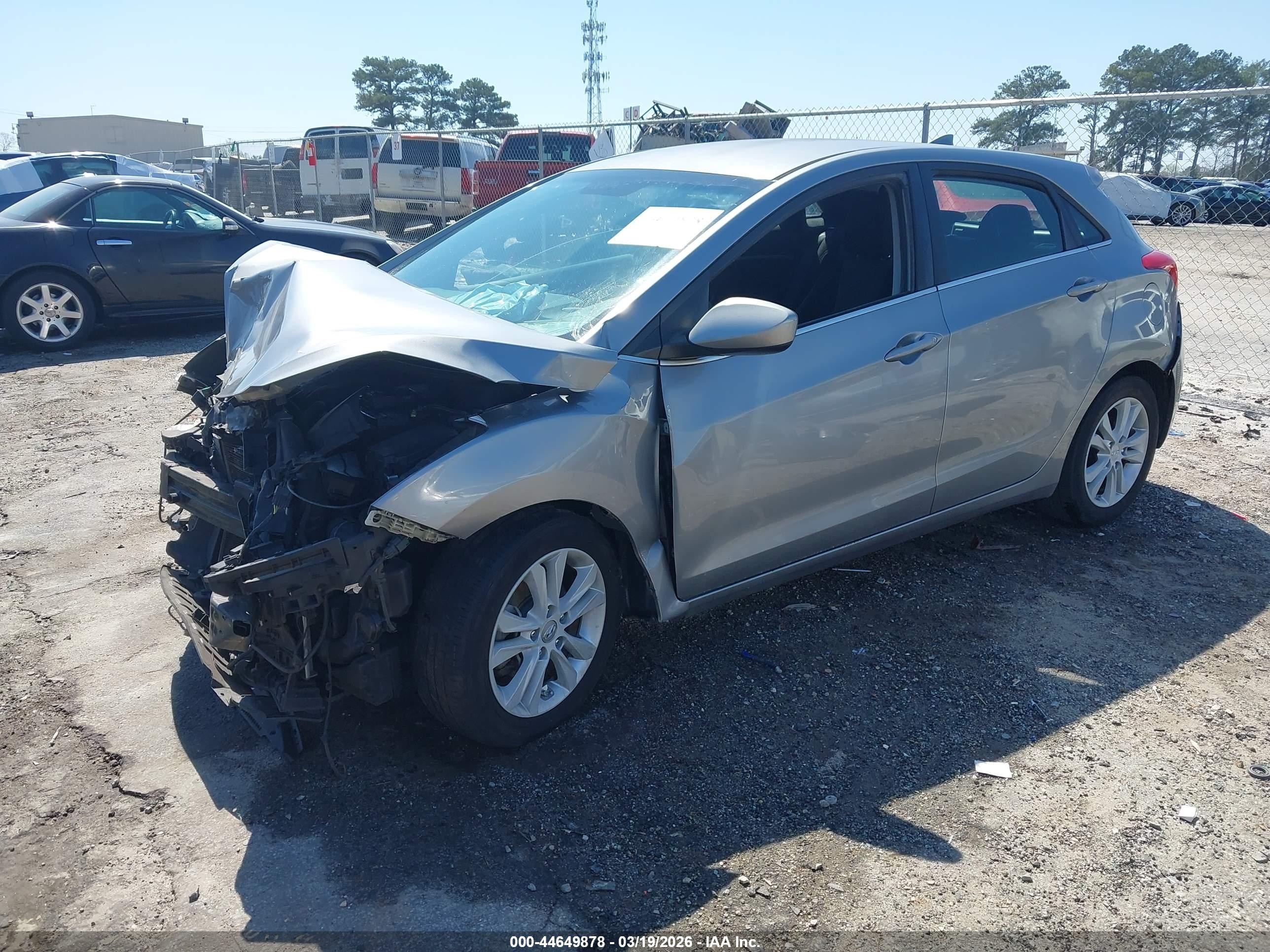 2013 Hyundai Elantra Gt   Gray vin: KMHD35LE8DU090229