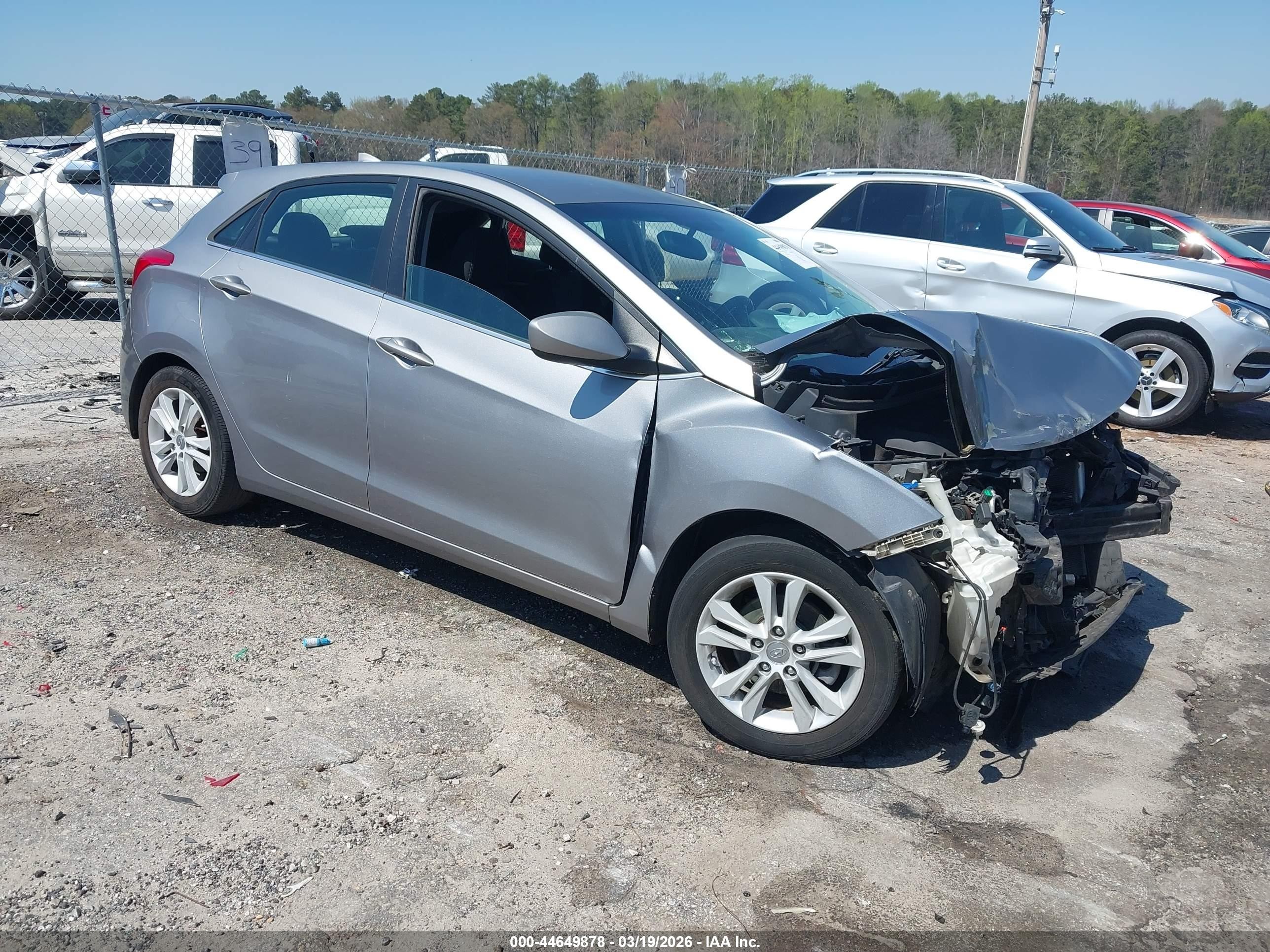 2013 Hyundai Elantra Gt   Gray vin: KMHD35LE8DU090229