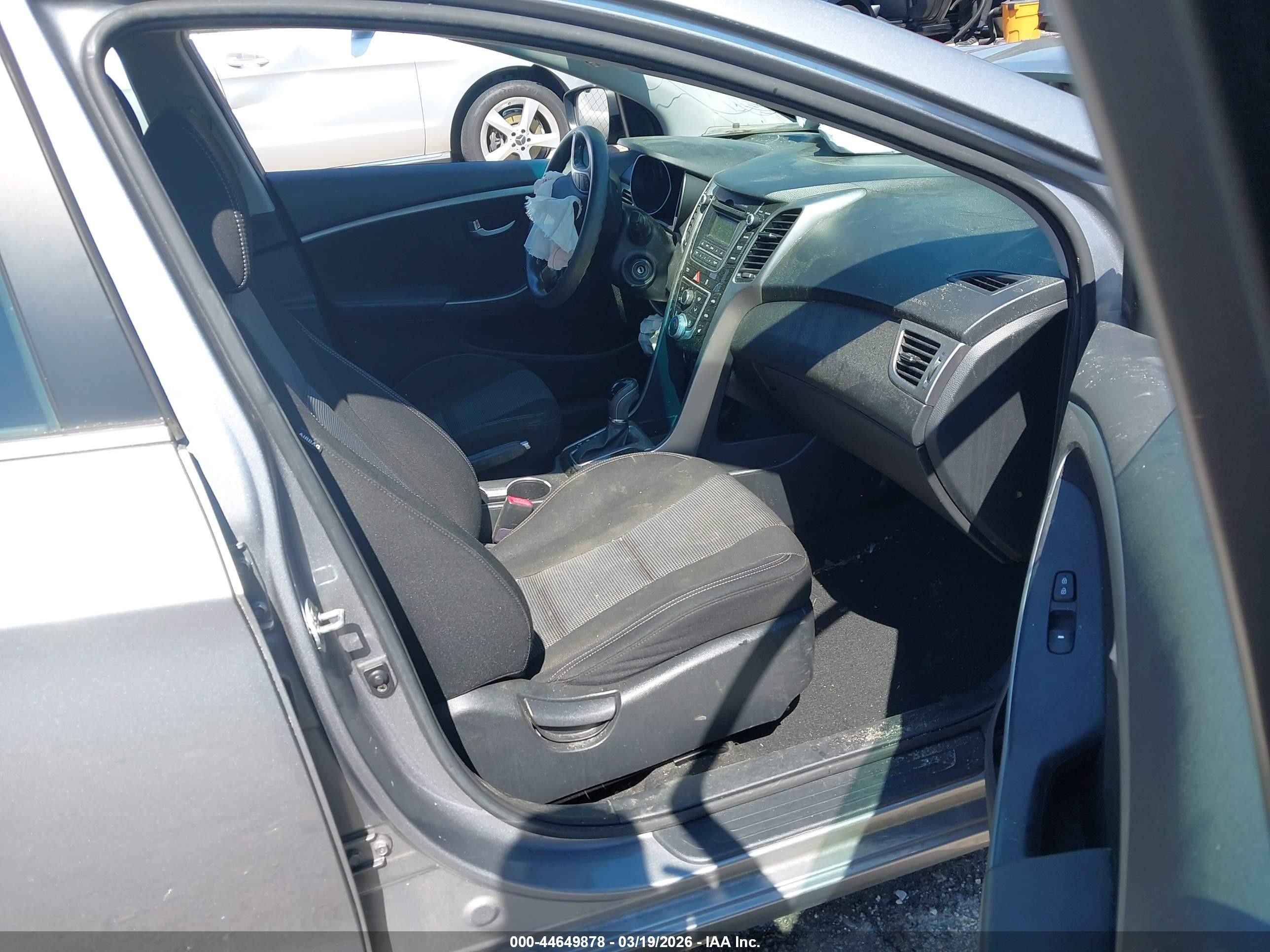 2013 Hyundai Elantra Gt   Gray vin: KMHD35LE8DU090229