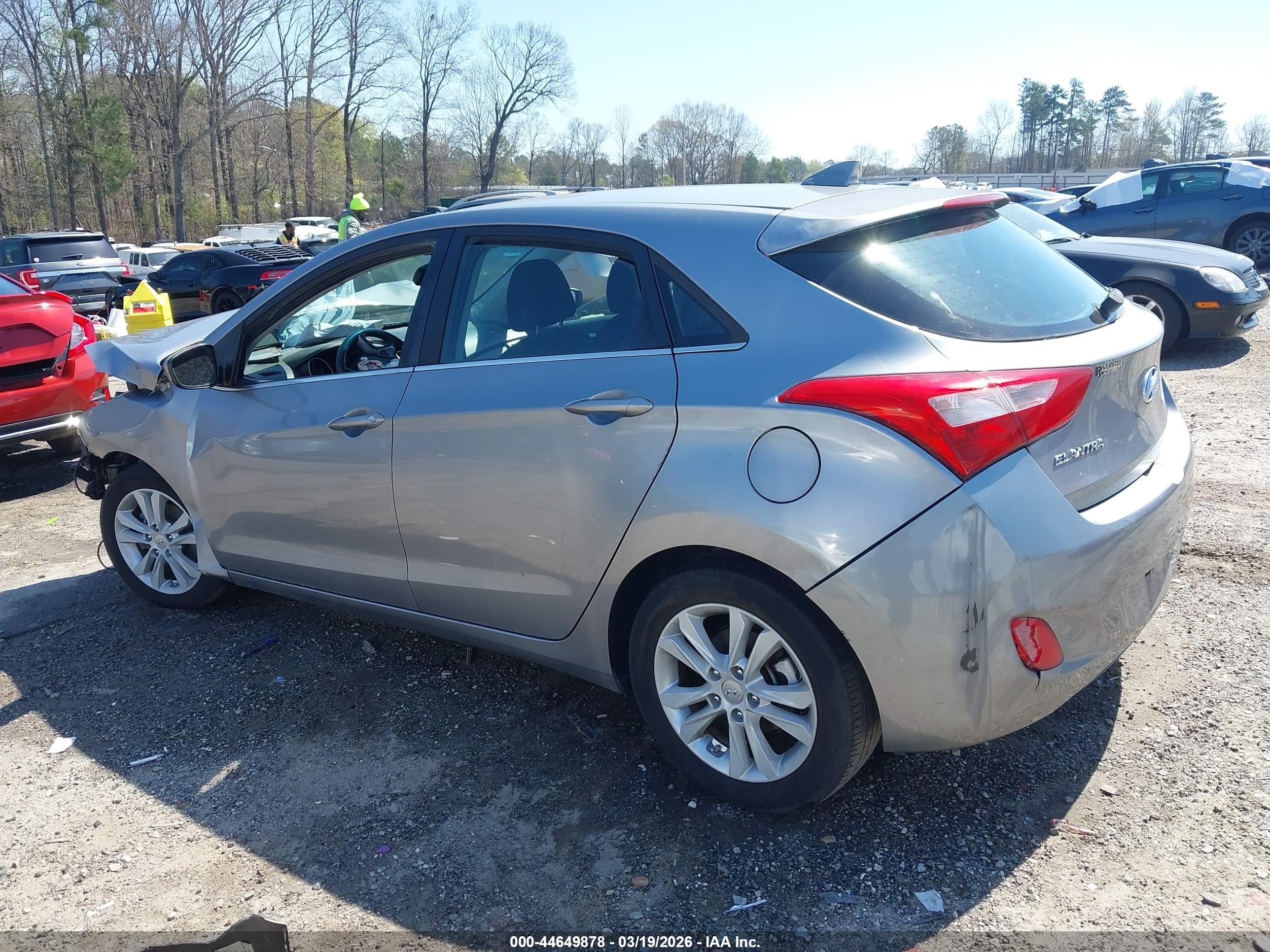 2013 Hyundai Elantra Gt   Gray vin: KMHD35LE8DU090229