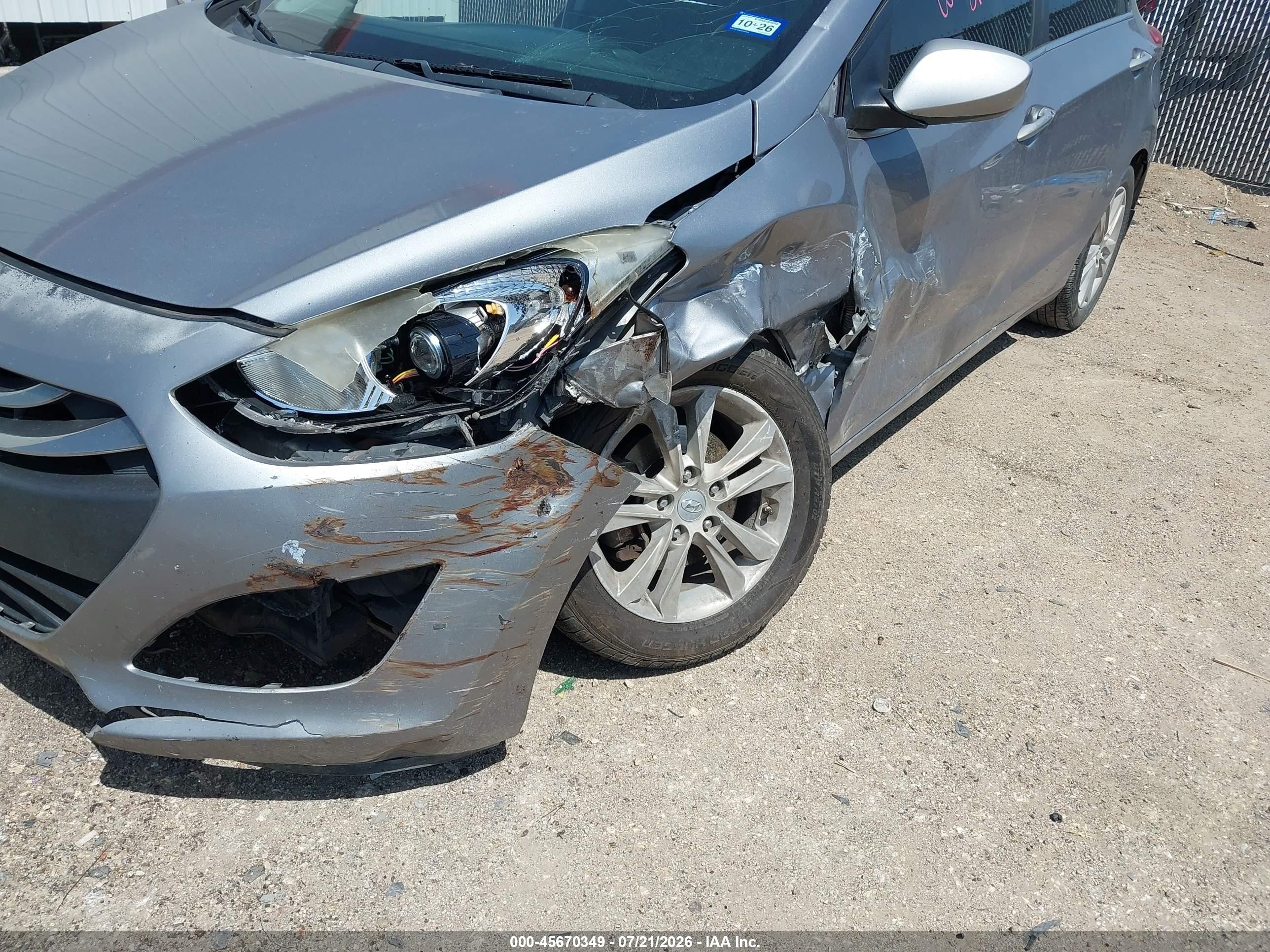 2013 Hyundai Elantra Gt   Silver vin: KMHD35LE9DU030220