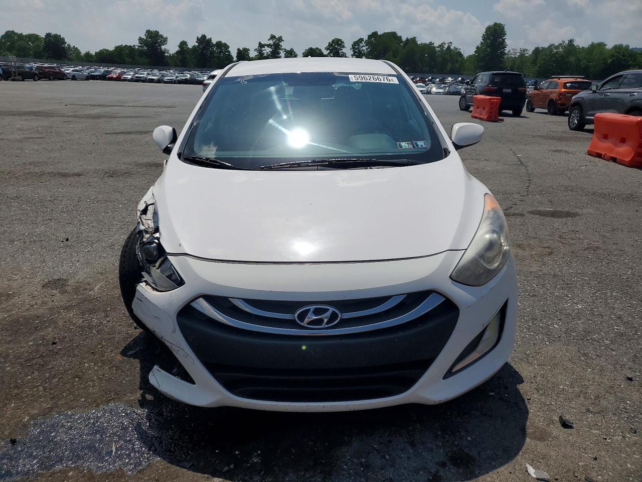 2013 Hyundai Elantra Gt Base White vin: KMHD35LE9DU033683