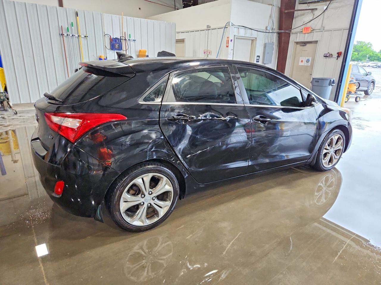 2013 Hyundai Elantra Gt Base Black vin: KMHD35LE9DU045056