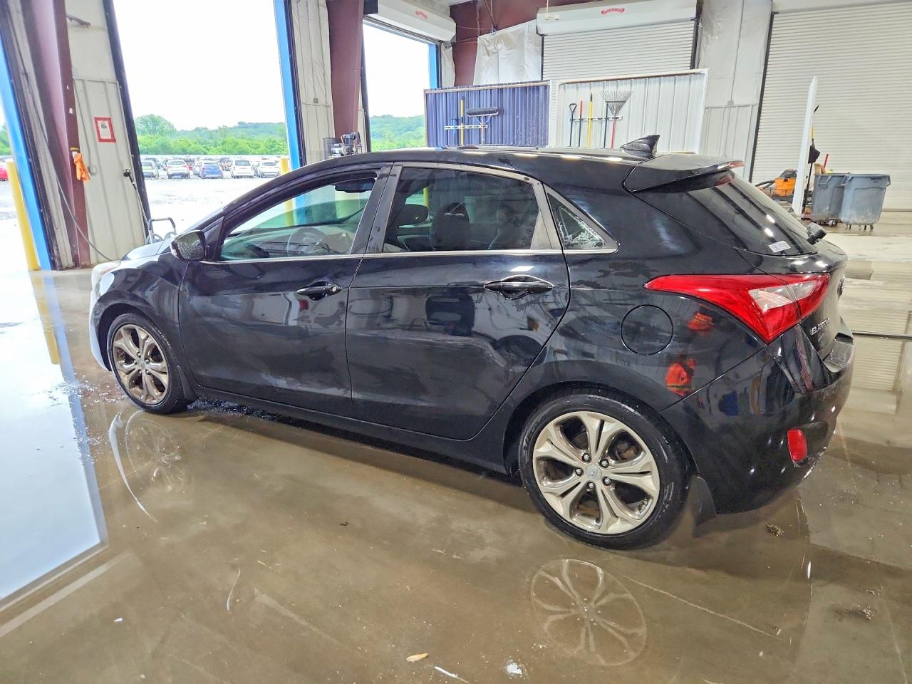 2013 Hyundai Elantra Gt Base Black vin: KMHD35LE9DU045056