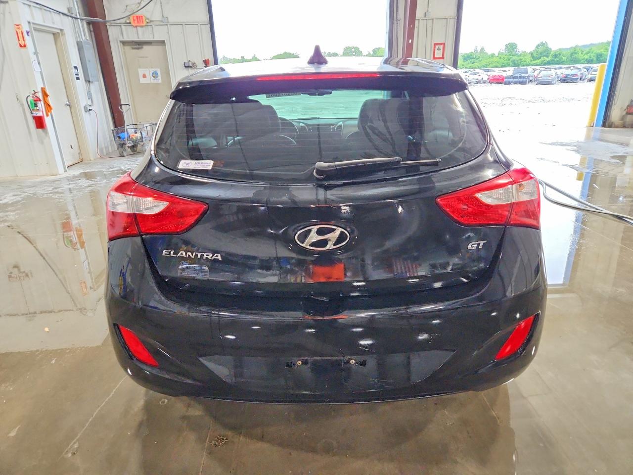 2013 Hyundai Elantra Gt Base Black vin: KMHD35LE9DU045056