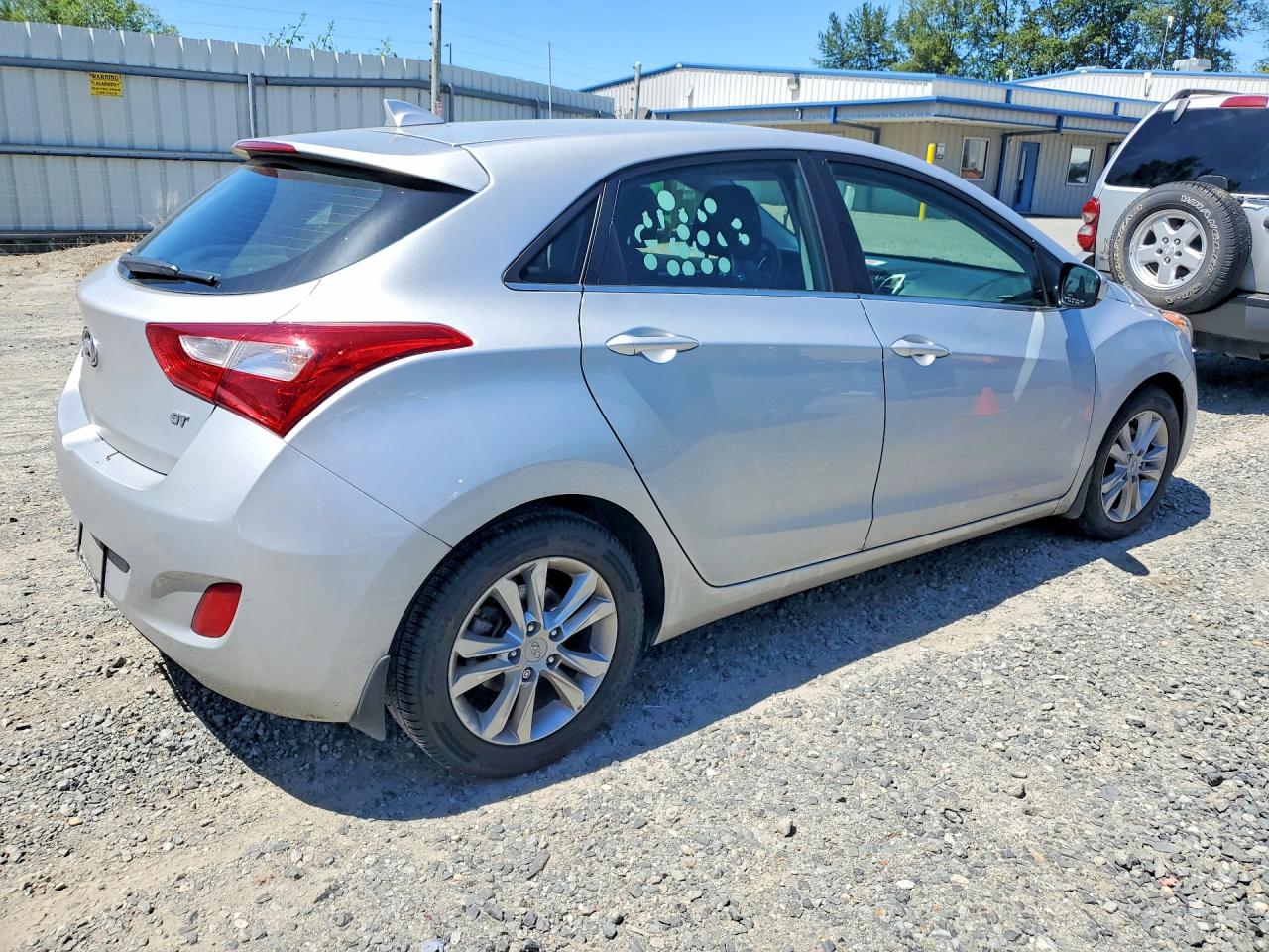 2013 Hyundai Elantra Gt Base Silver vin: KMHD35LE9DU057420