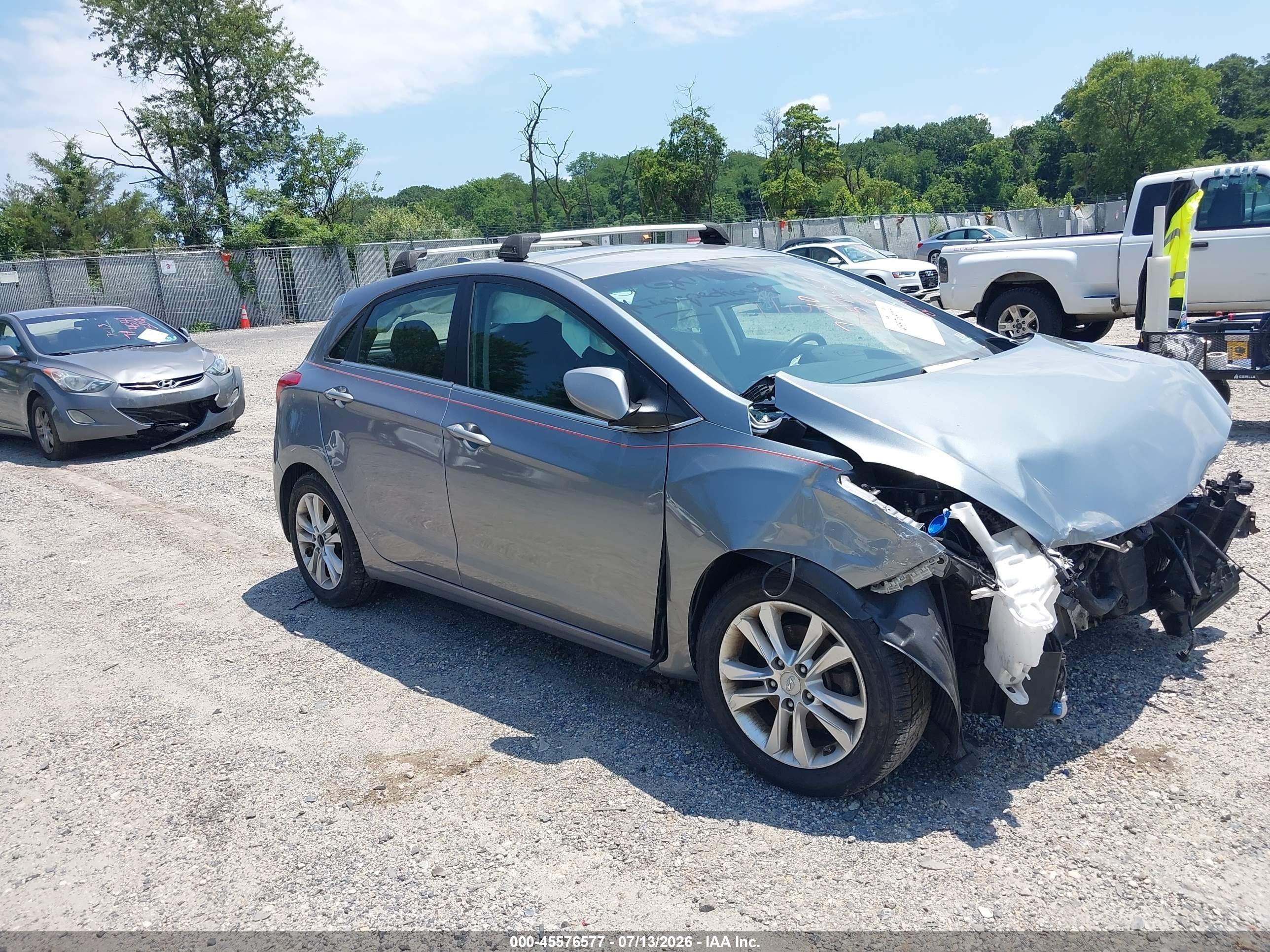 2013 Hyundai Elantra Gt   Gray vin: KMHD35LE9DU062035