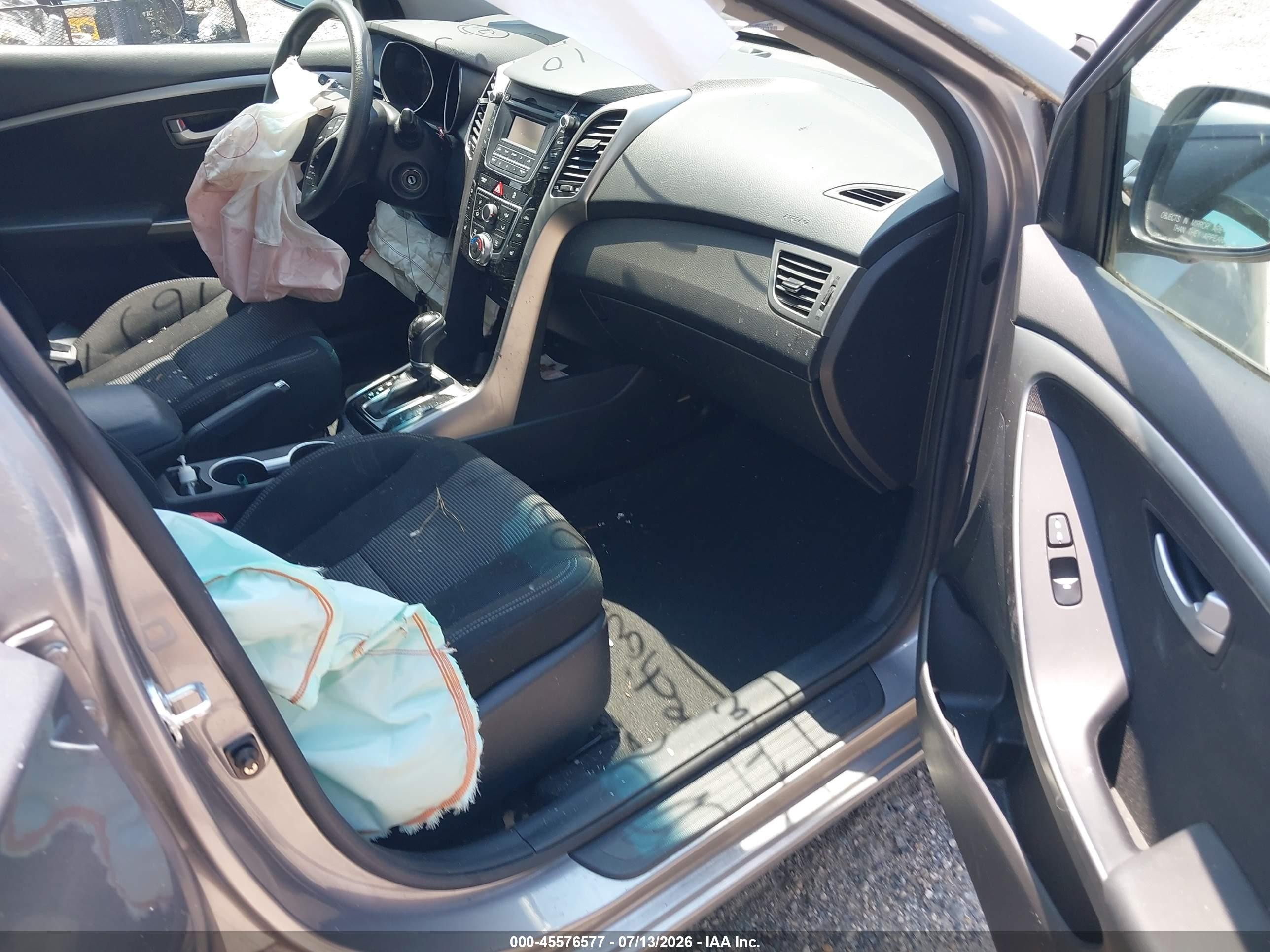 2013 Hyundai Elantra Gt   Серый vin: KMHD35LE9DU062035