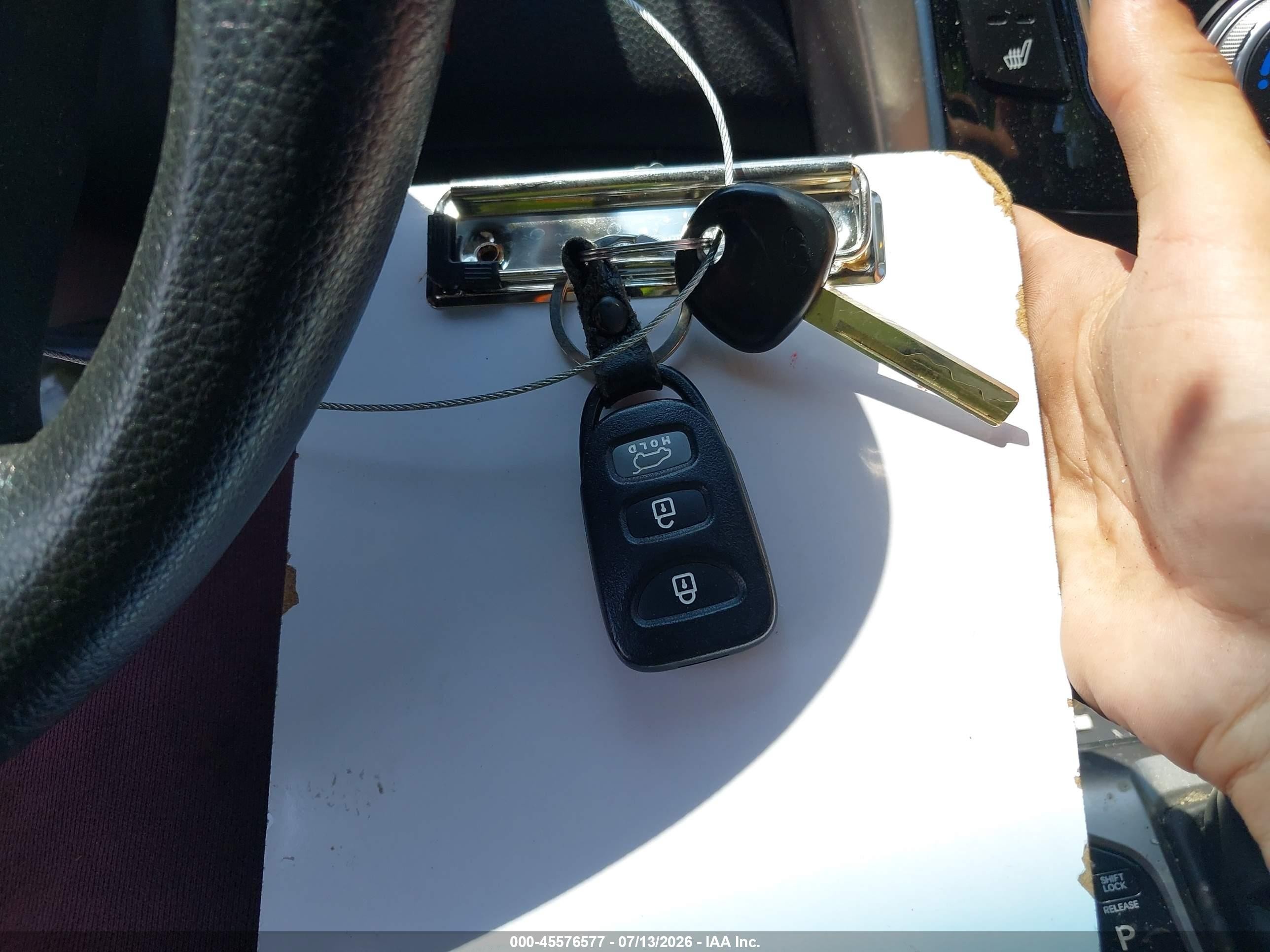 2013 Hyundai Elantra Gt   Серый vin: KMHD35LE9DU062035