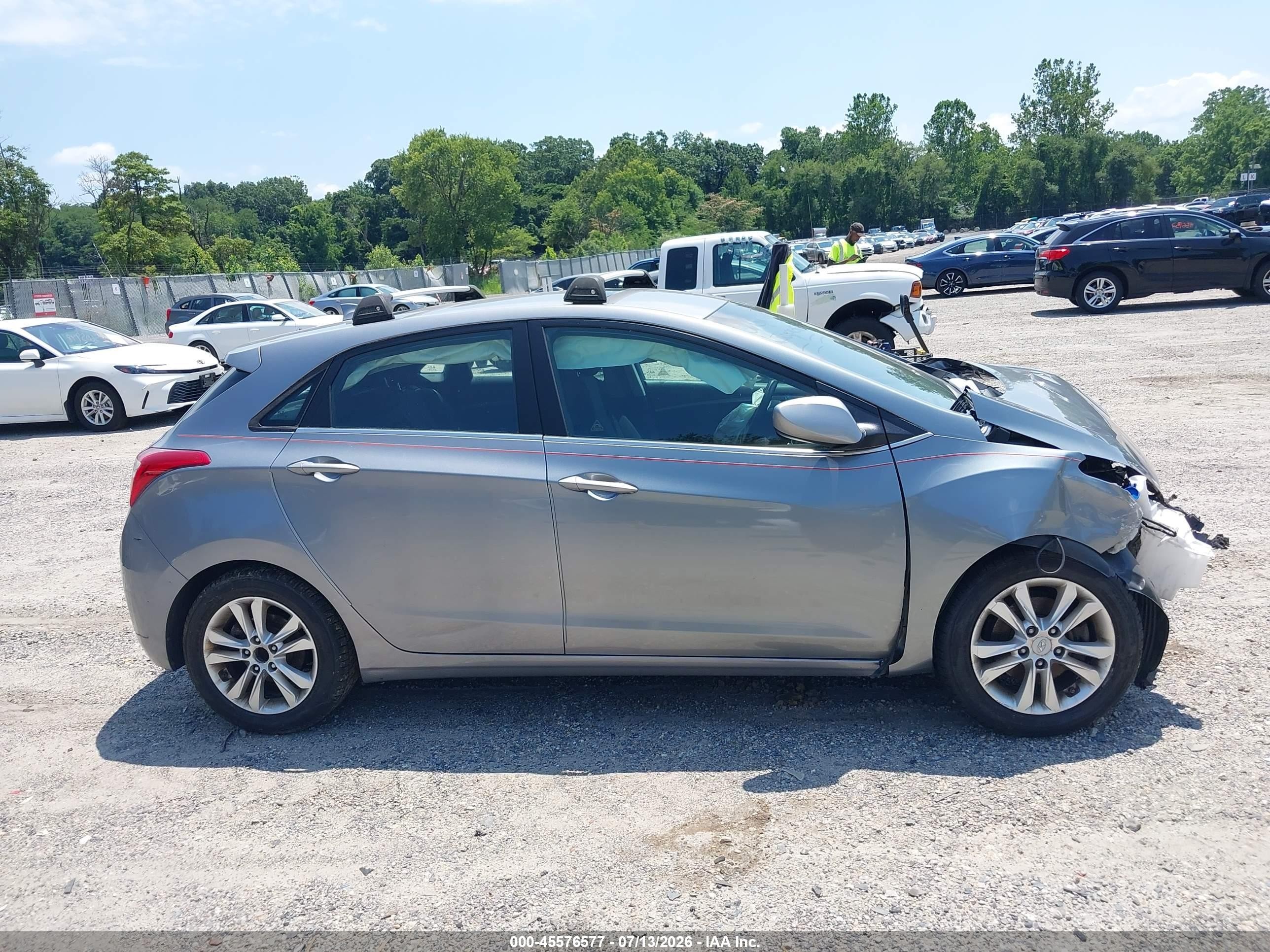 2013 Hyundai Elantra Gt   Серый vin: KMHD35LE9DU062035