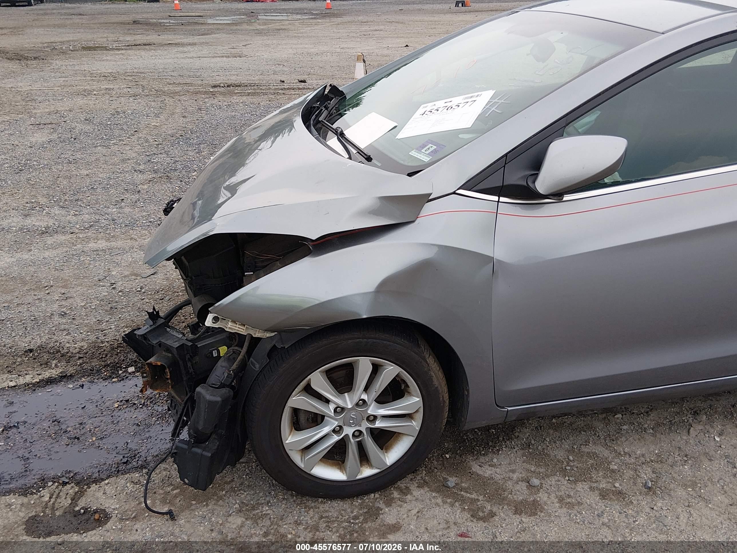 2013 Hyundai Elantra Gt   Серый vin: KMHD35LE9DU062035