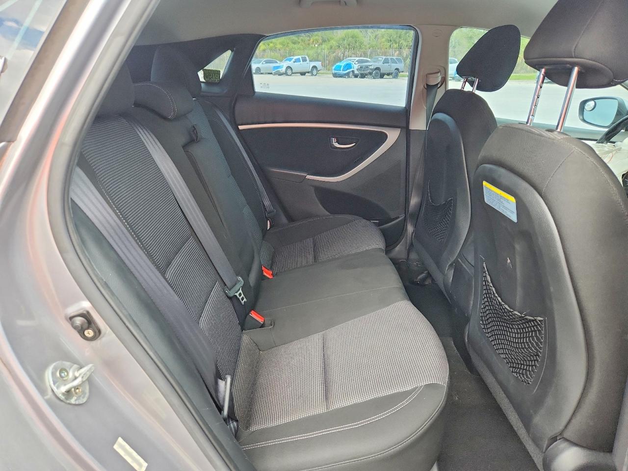 2013 Hyundai Elantra Gt Base Gray vin: KMHD35LE9DU080146
