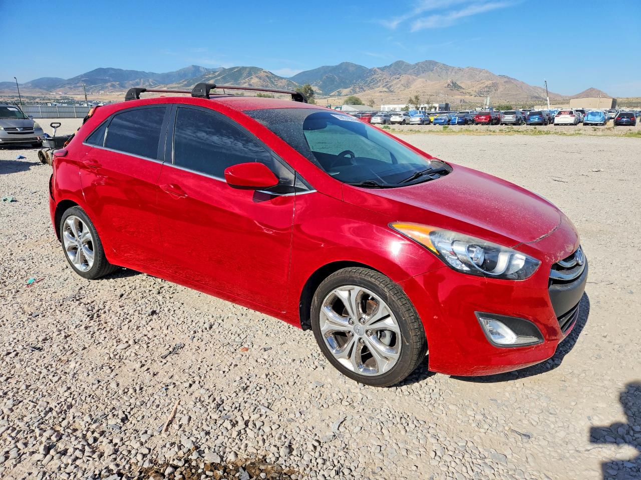 2013 Hyundai Elantra Gt Base Red vin: KMHD35LE9DU092085