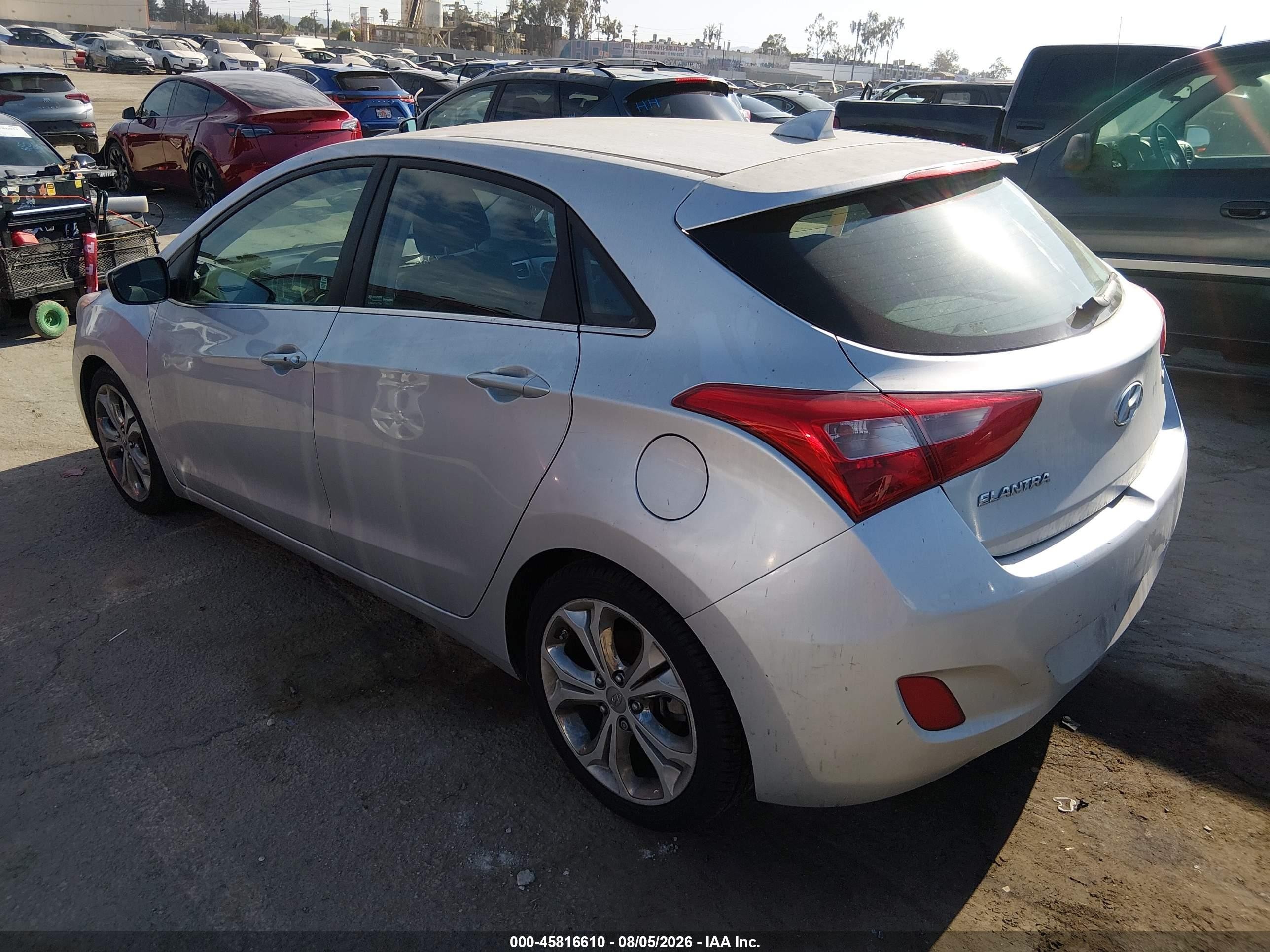 2013 Hyundai Elantra Gt   Gray vin: KMHD35LE9DU094581