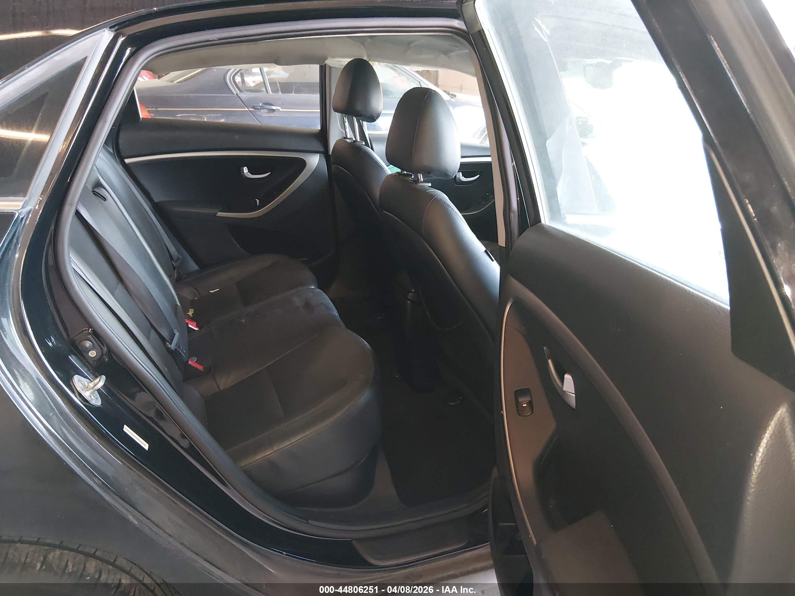 2013 Hyundai Elantra Gt   Black vin: KMHD35LE9DU094872