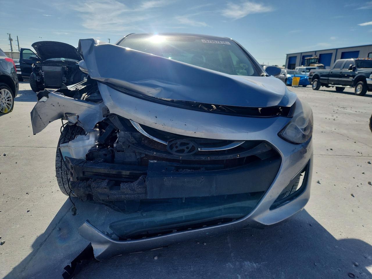 2013 Hyundai Elantra Gt Base Silver vin: KMHD35LE9DU112626