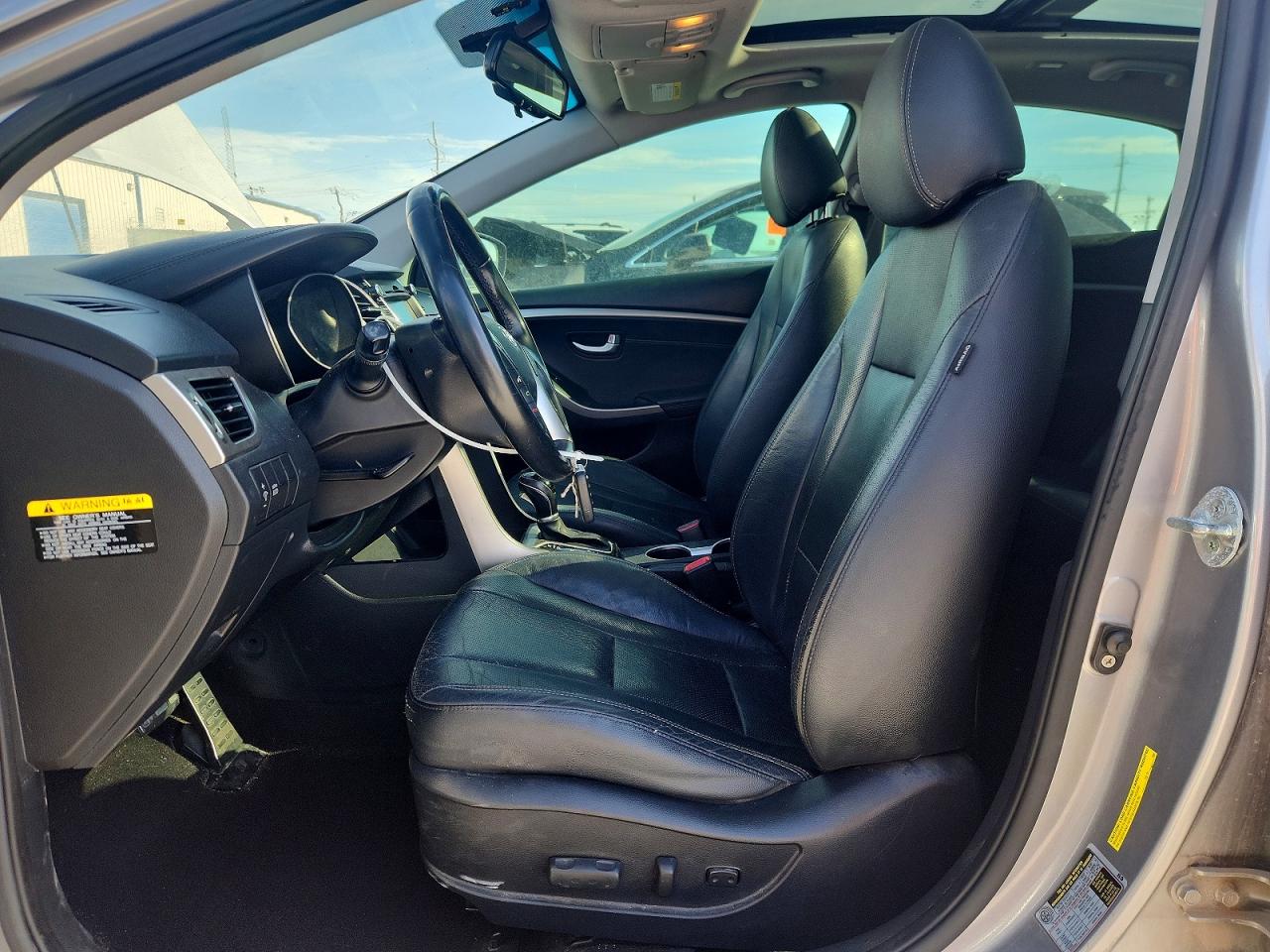 2013 Hyundai Elantra Gt Base Silver vin: KMHD35LE9DU112626