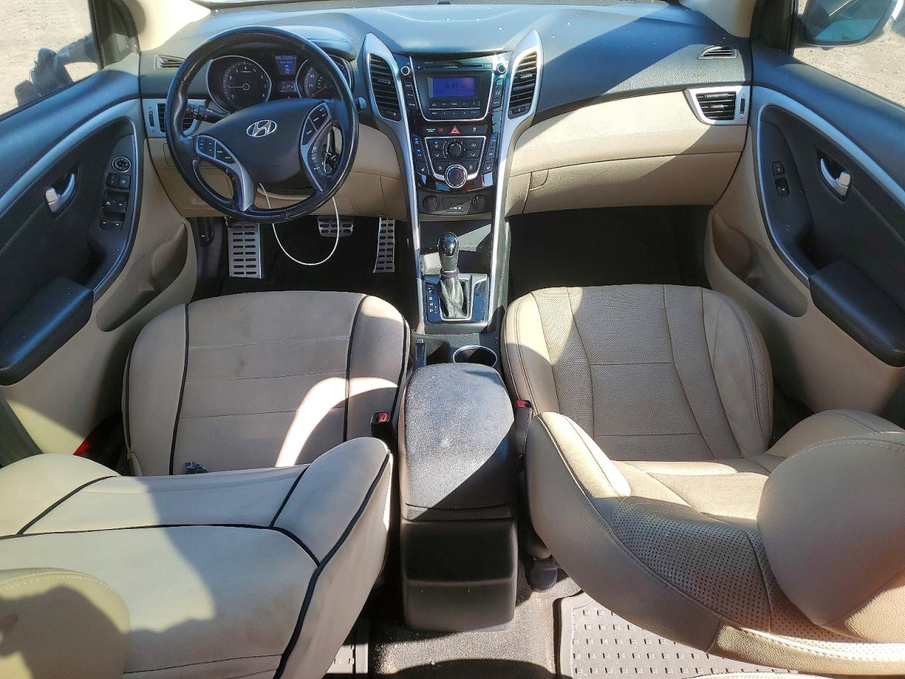 2013 Hyundai Elantra Gt Base White vin: KMHD35LE9DU126283