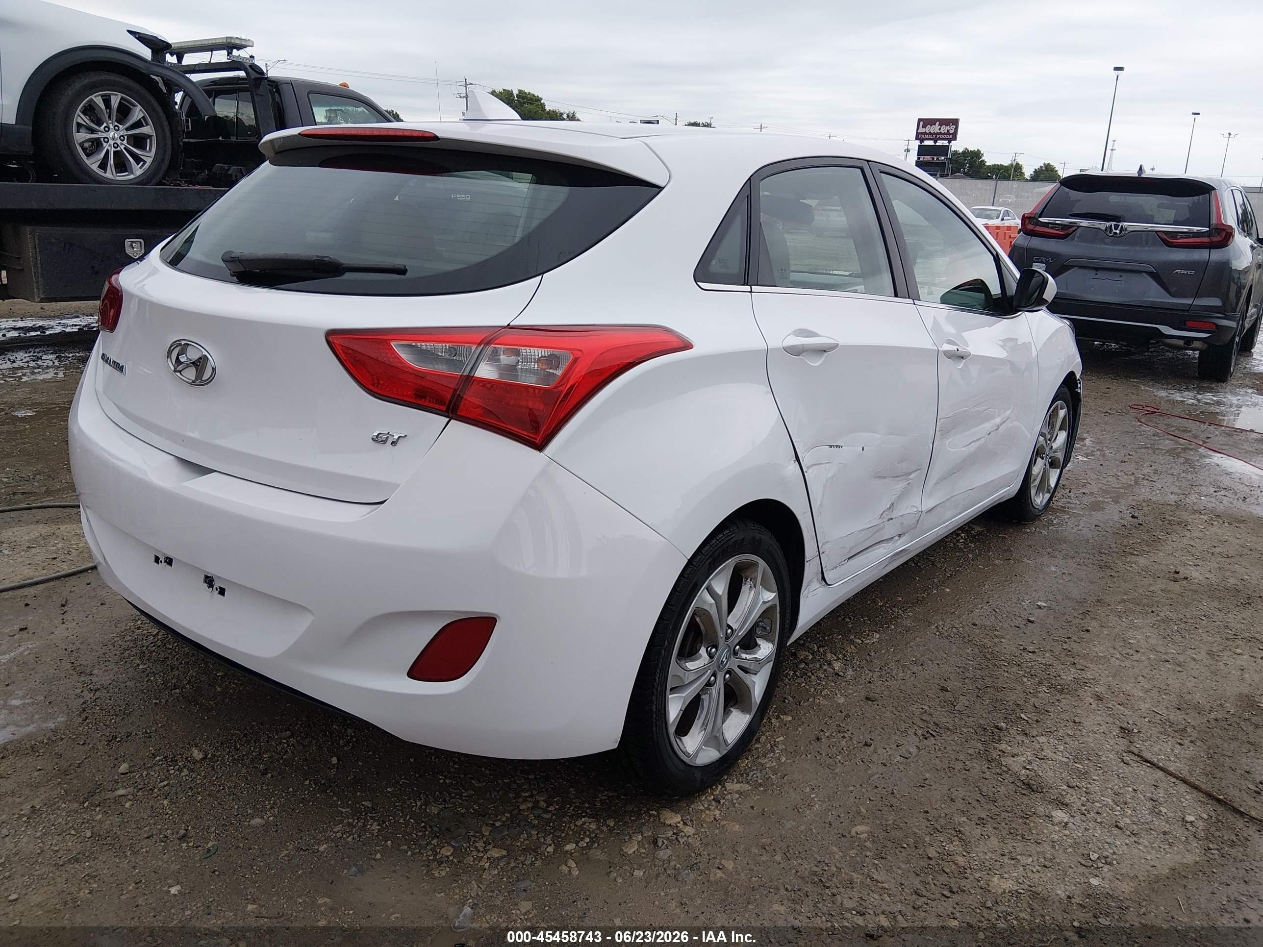 2013 Hyundai Elantra Gt   White vin: KMHD35LE9DU130284