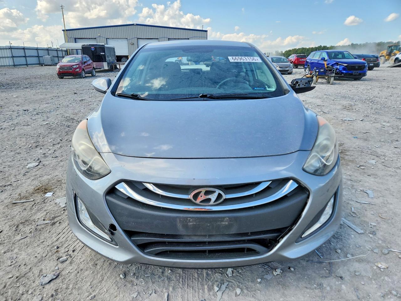 2013 Hyundai Elantra Gt Base Gray vin: KMHD35LE9DU146386