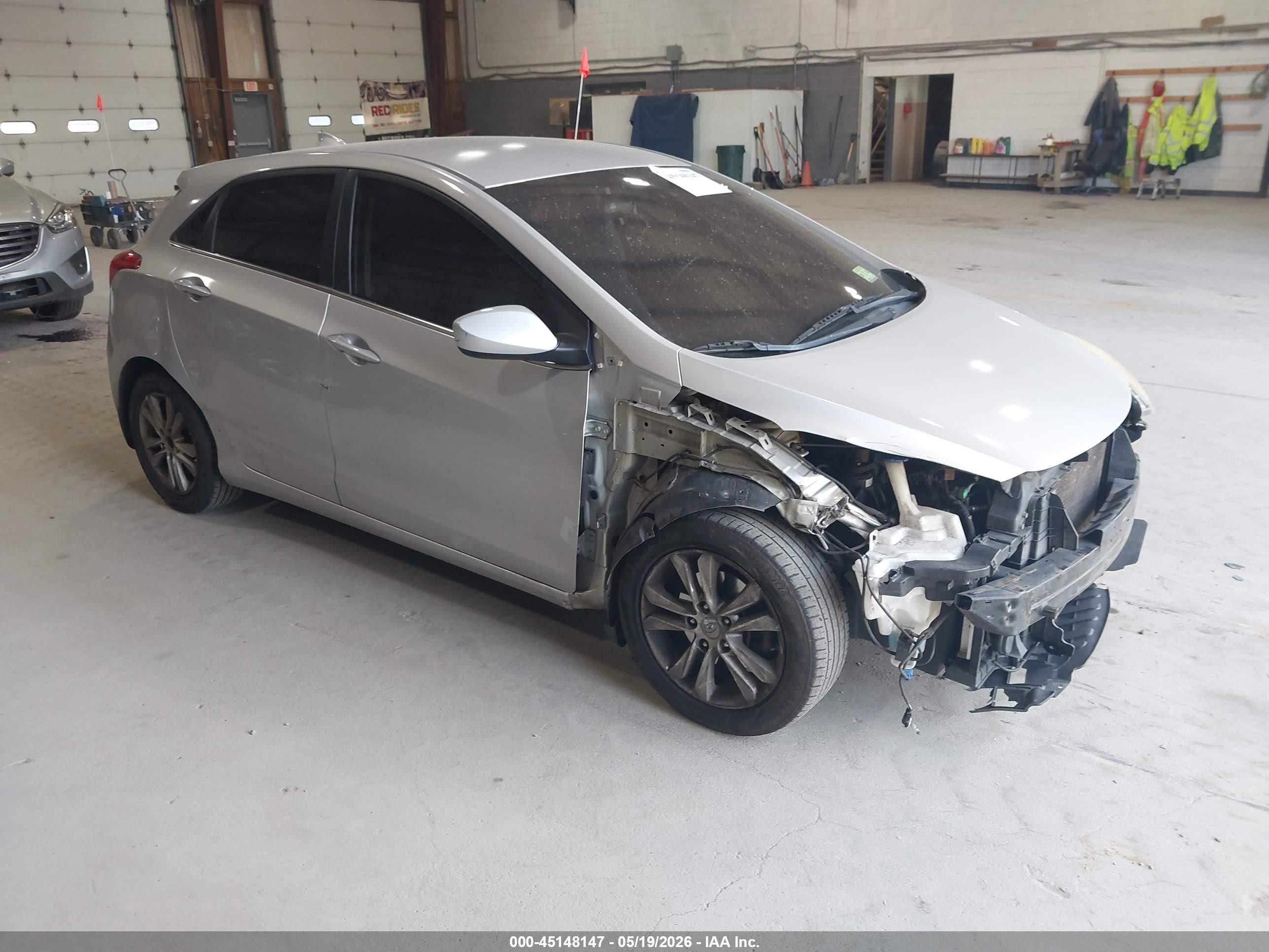 2013 Hyundai Elantra Gt   Gray vin: KMHD35LE9DU147117